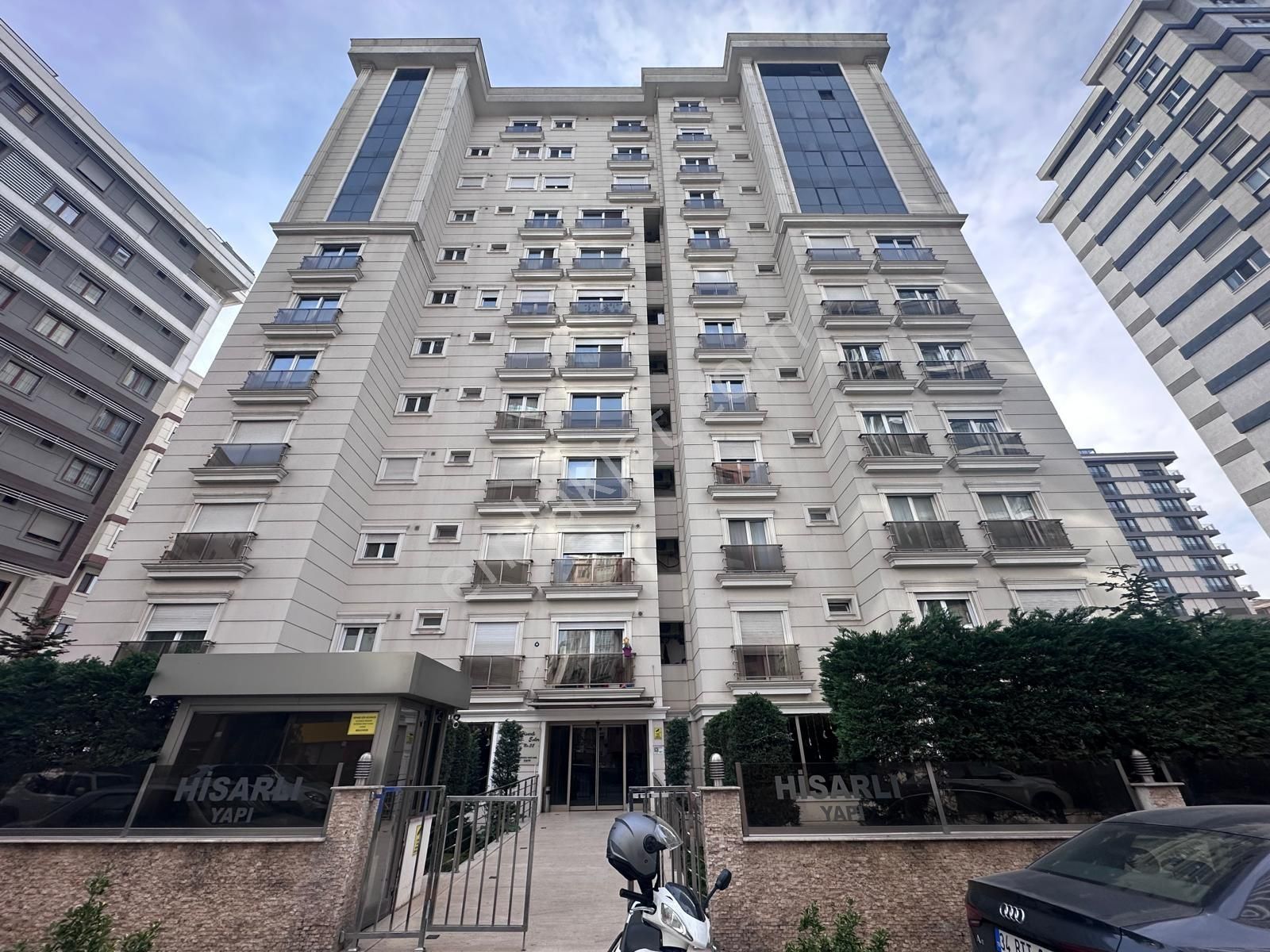 Erenköy Kaşanelerde 7/24 Güvenlikli Havuzlu Prestijli Binada - Görsel 25