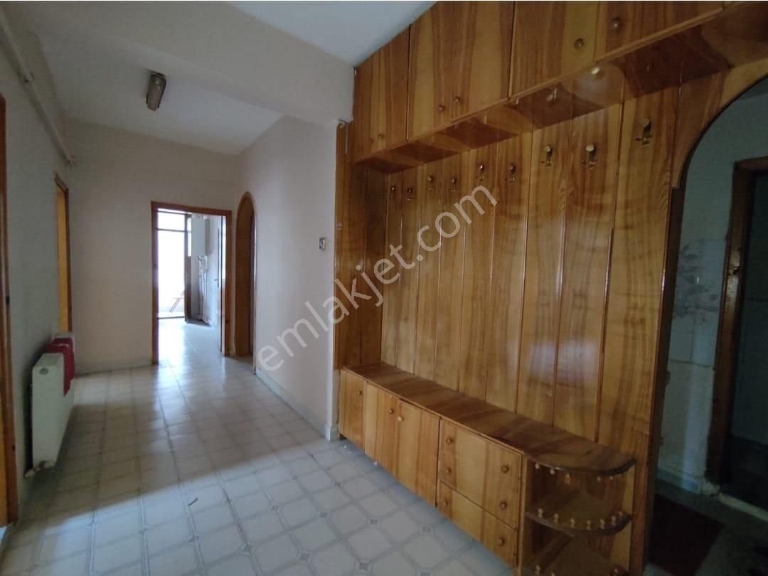 İsa Kavak Gayrimenkul'den Meram / Alavardı Kiralık 3+1 Daire - Görsel 5