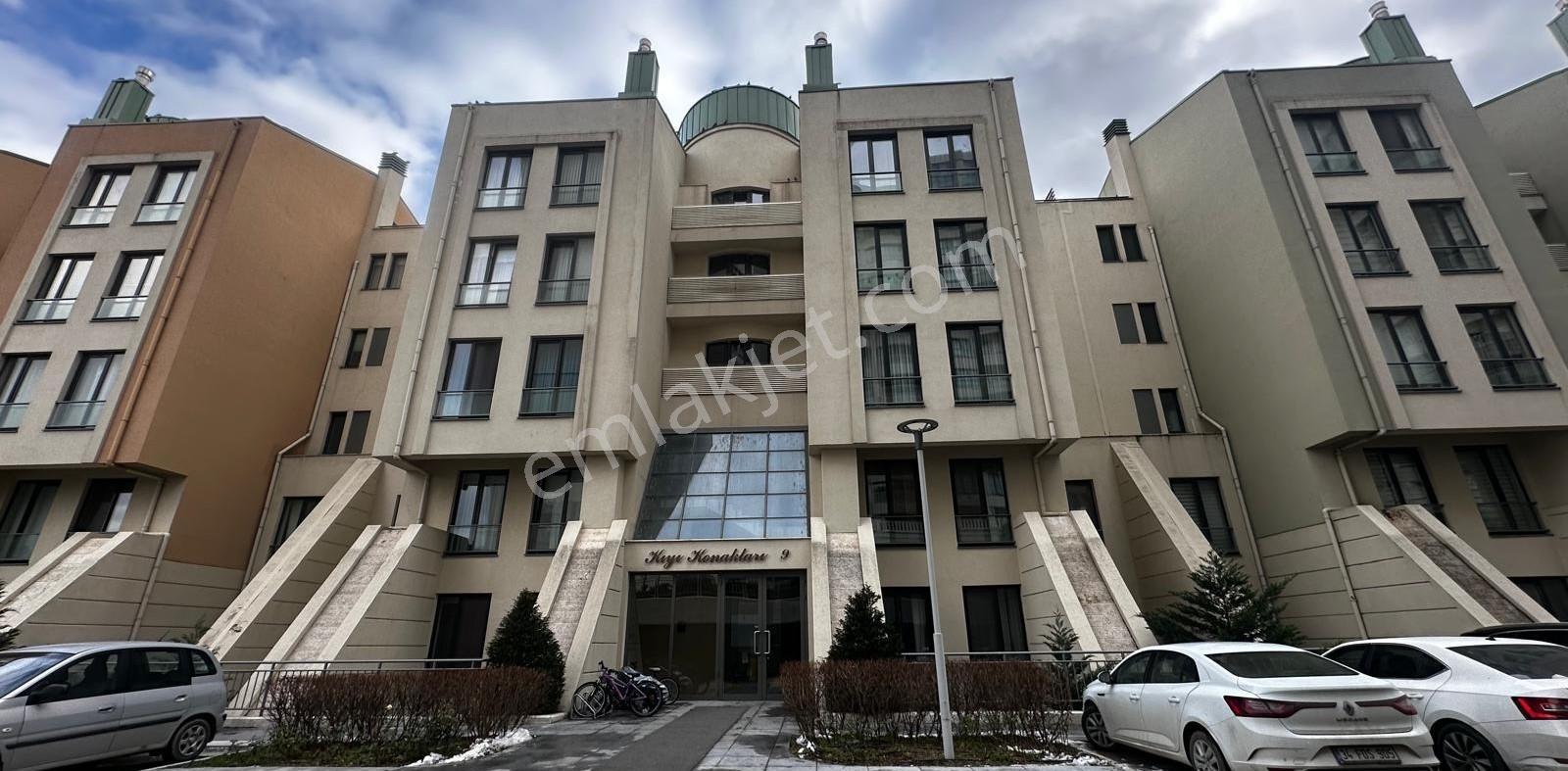 Sinpaş Altın Oran Teraslı Saunalı 4+1 Ayarında Özel Loft Daire - Görsel 31