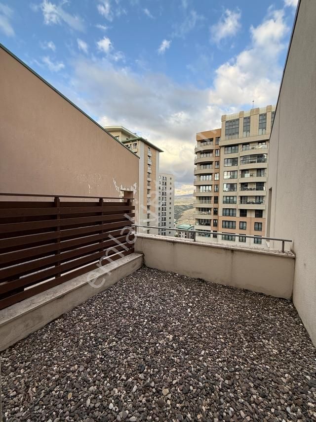 Sinpaş Altın Oran Kıyı Konakları Teraslı Saunalı Özel Loft Daire - Görsel 23