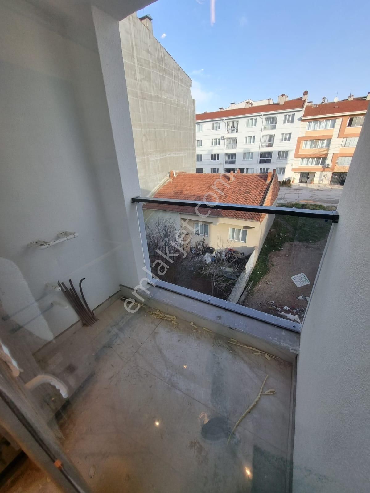 Çamlıca Mahallesinde Satılık 2+0 Daire - Görsel 4