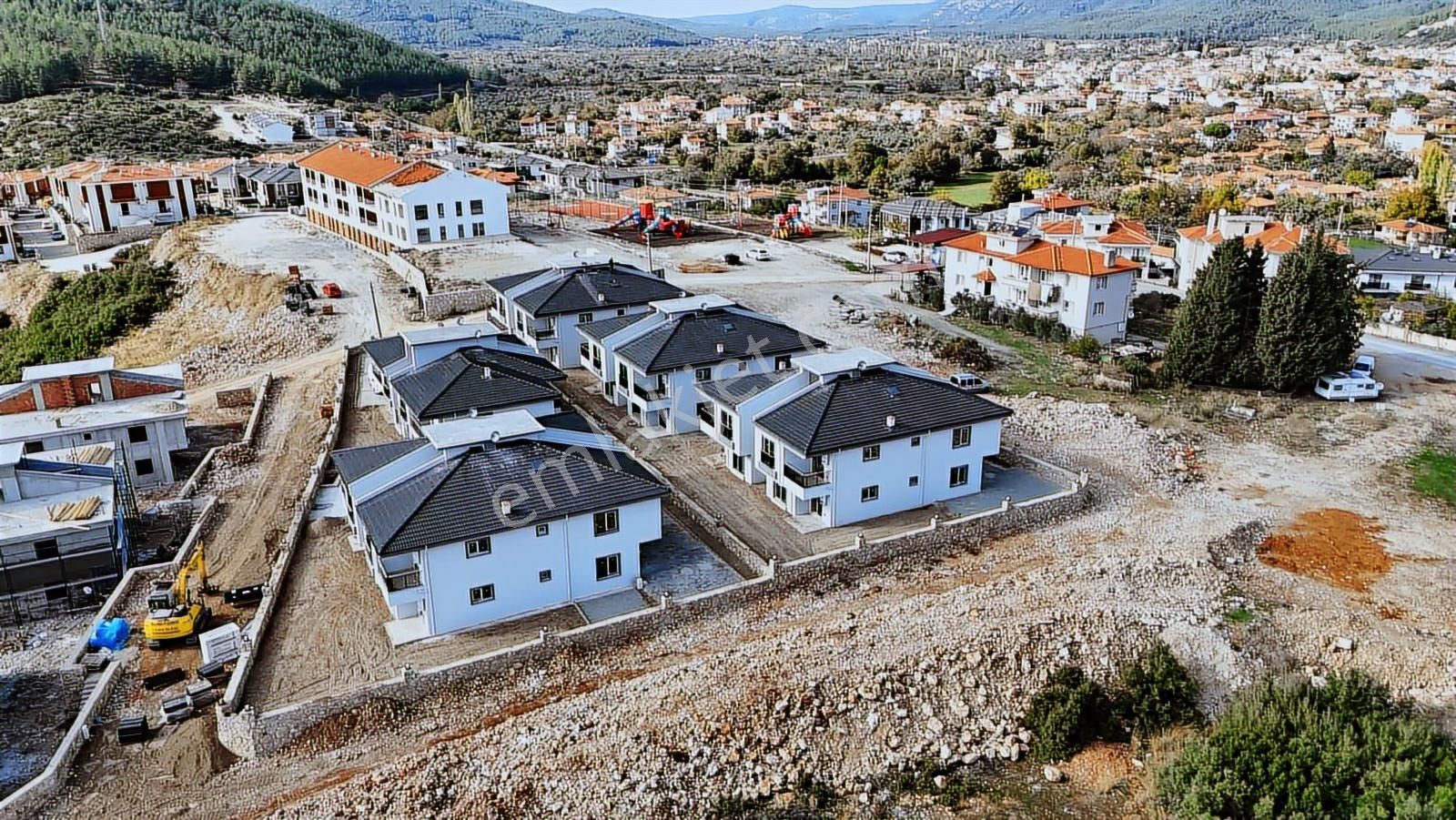 Muğla Ula Sıfır Yerden Isıtma Ebeveyn Banyolu Daire