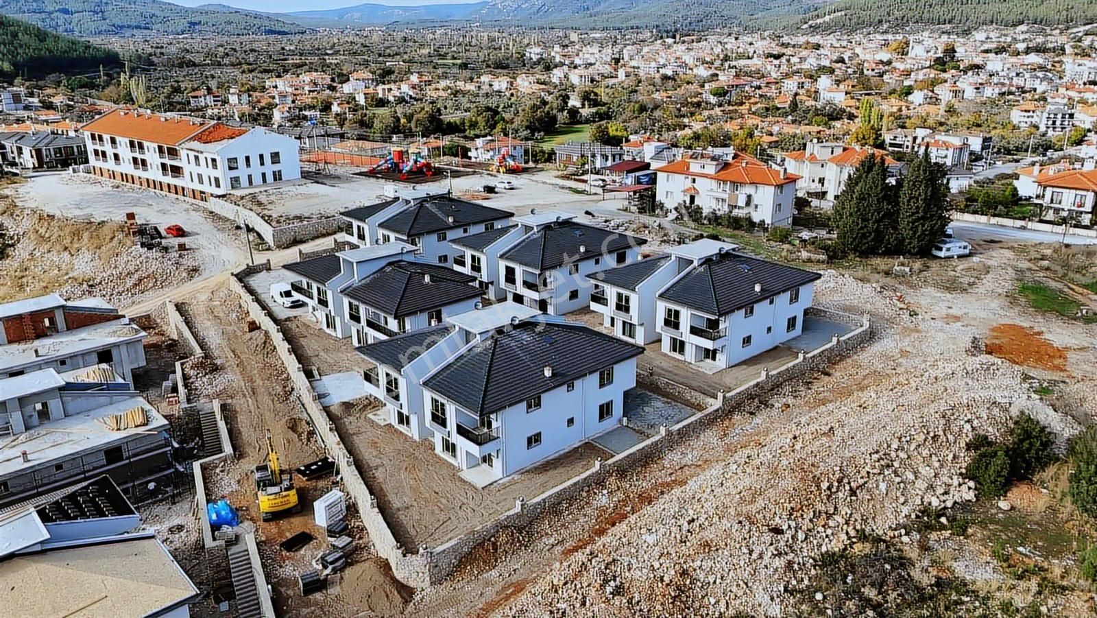 Muğla Ula Sıfır Yerden Isıtma Ebeveyn Banyolu Daire - Görsel 33