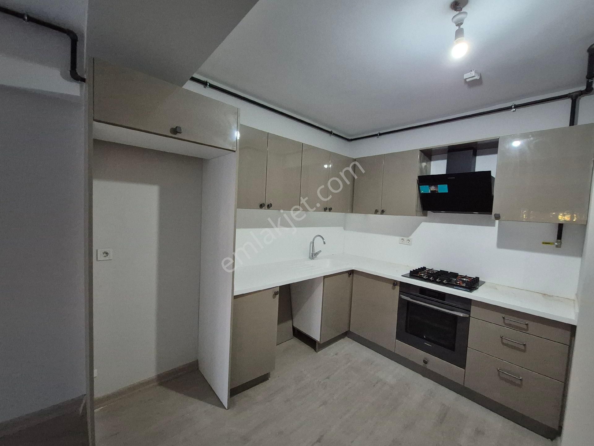 Satılık 2+1 Daire Bornova Merkezin Göbeğinde Sıfır - Görsel 2