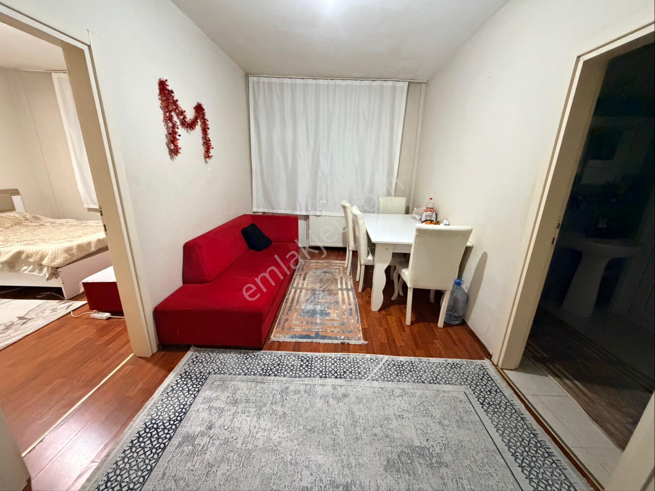 Mahmutbey Caddesi Şahin Durakta Satılık Daire Ve Dukkan 37 Hisseli 3 Kat 3.700.000₺ - Görsel 3