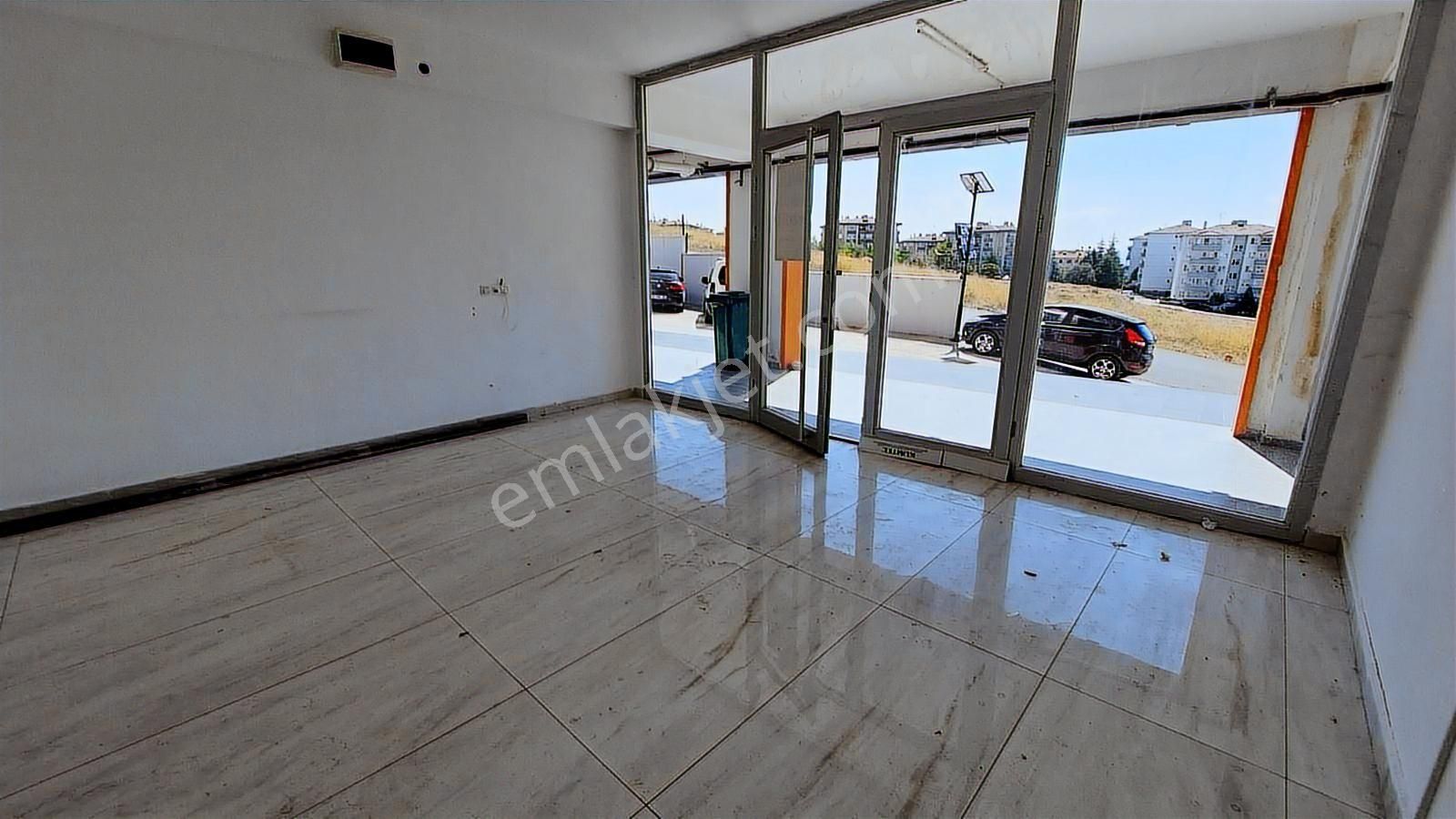 Eryaman Ata Mahallesinde Satılık 26 M2 Ofis &dükkan