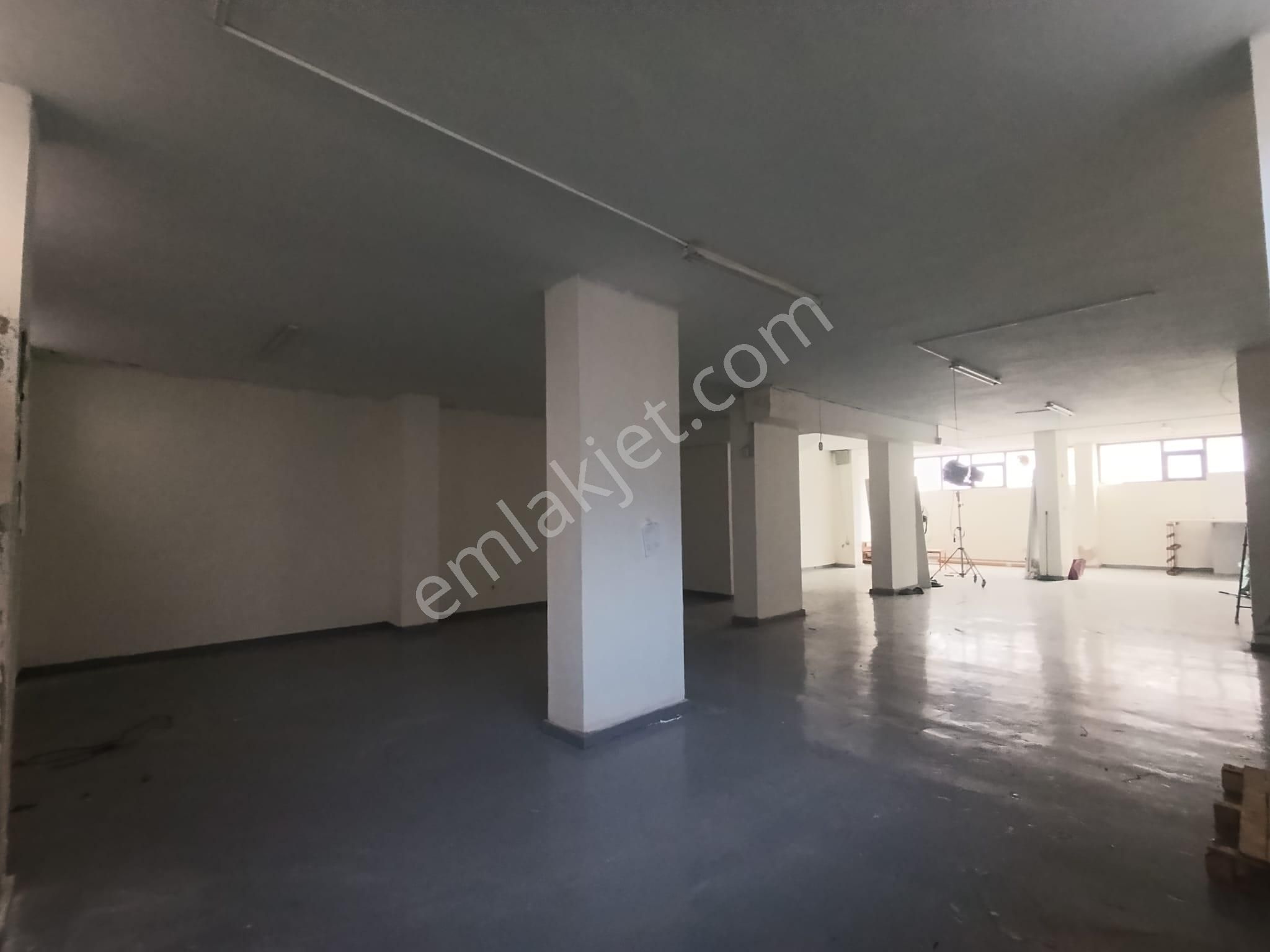 Kavacık Dörtyolda 140 M Depo İşyeri - Görsel 11