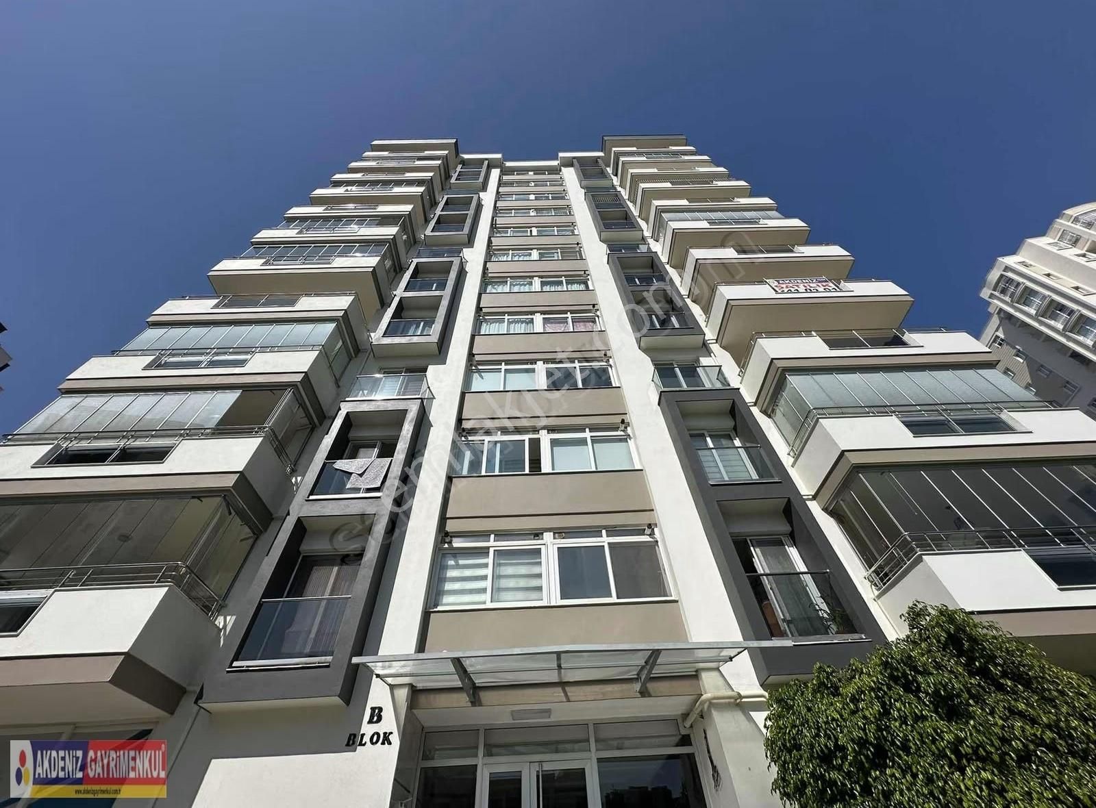 Migros Groseri Civarı Cephesi Açık Elit Site İçerisinde Cazip