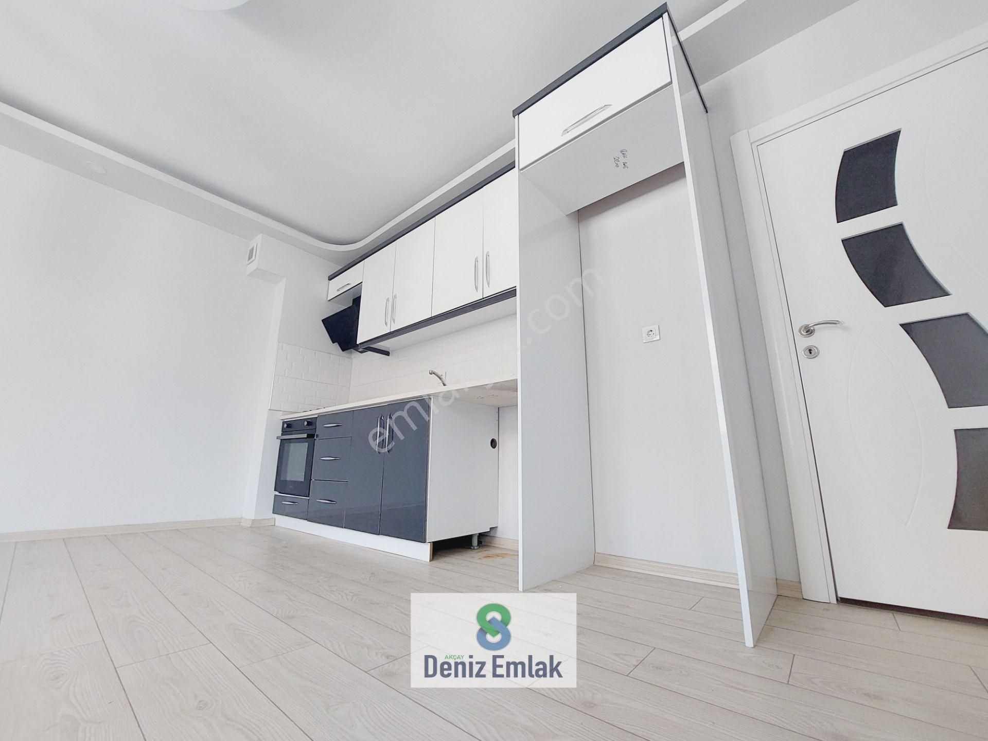 Denizden Akçayda Asansörlü Yeni Binada Geniş Satılık 1+1 Daire. - Görsel 21