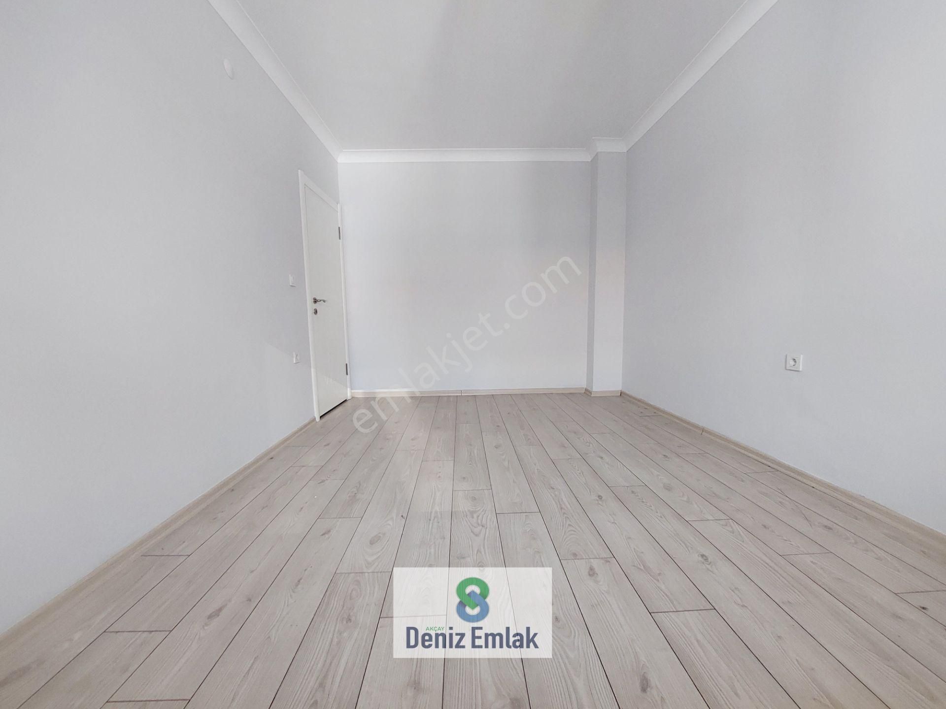 Denizden Akçayda Asansörlü Yeni Binada Geniş Satılık 1+1 Daire. - Görsel 27