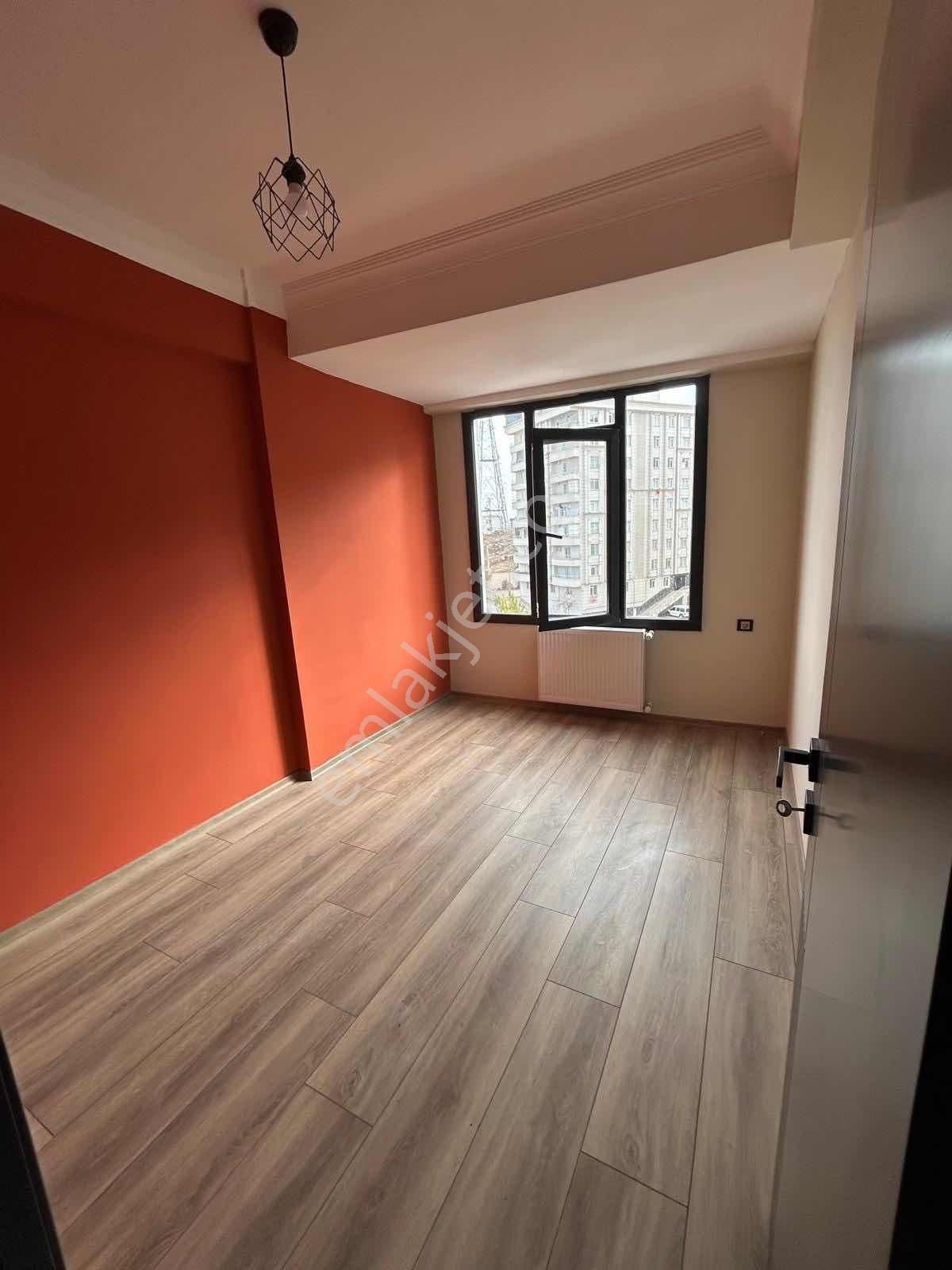 1+1 Lüks Daire Açık Havuzlu, Merkezi Konumda, Eşsiz Peyzaj - Görsel 2