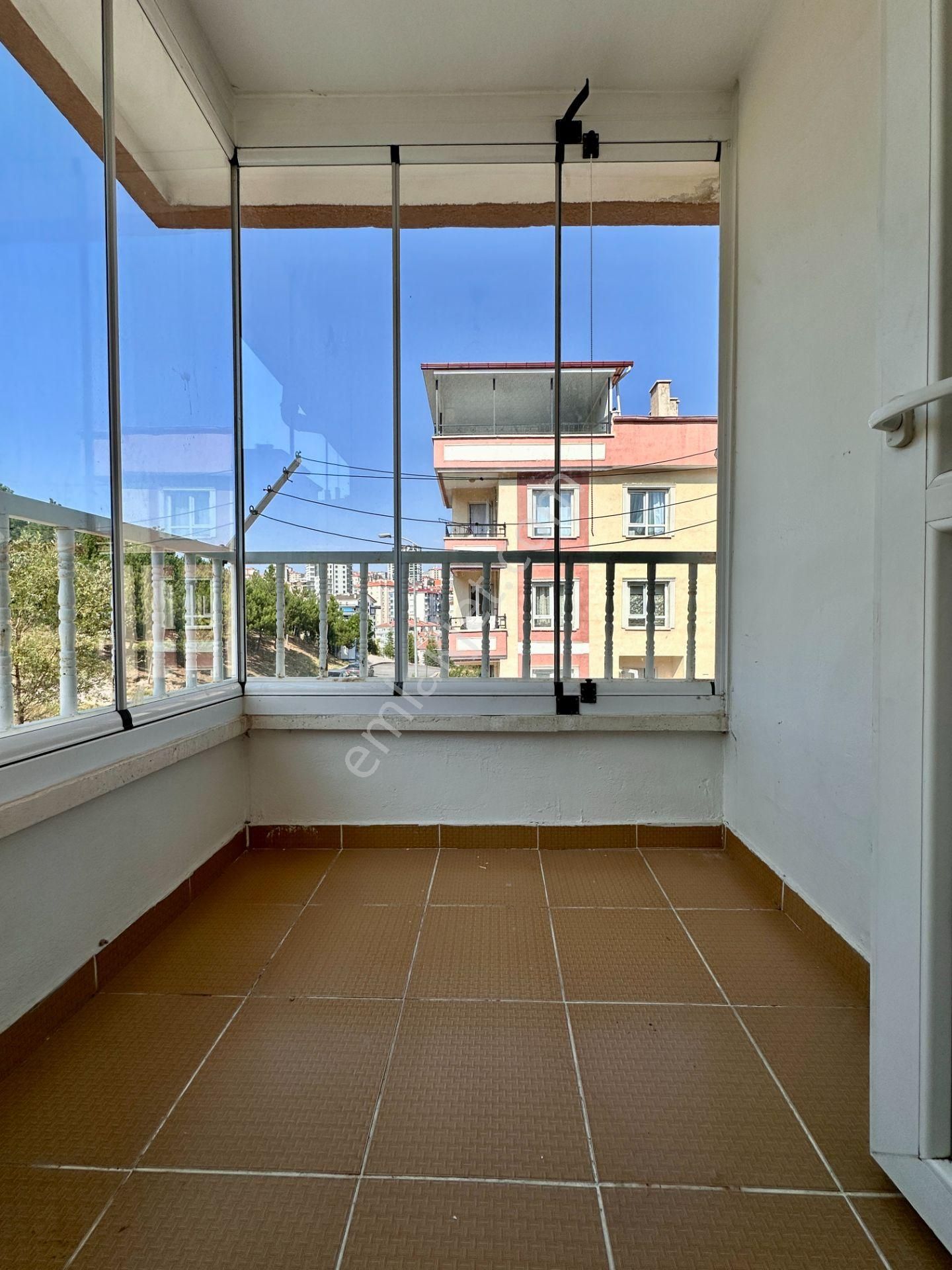 Pursaklar Mehmet Zengin Emlak'tan Protokol Yolu Yakını 2.kat 3+1 Full Yapılı Daire - Görsel 24