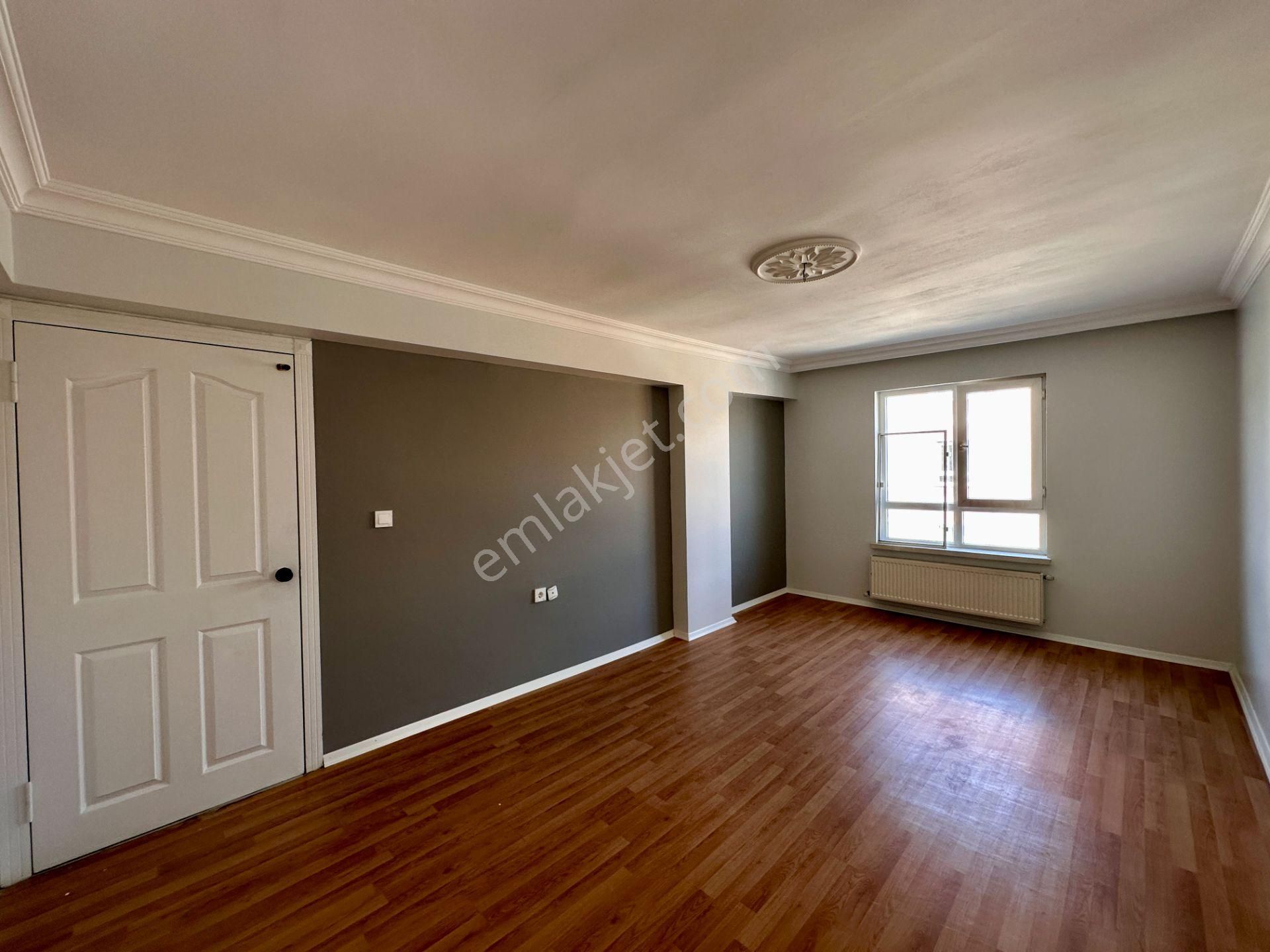 Pursaklar Mehmet Zengin Emlak'tan Protokol Yolu Yakını 2.kat 3+1 Full Yapılı Daire - Görsel 16