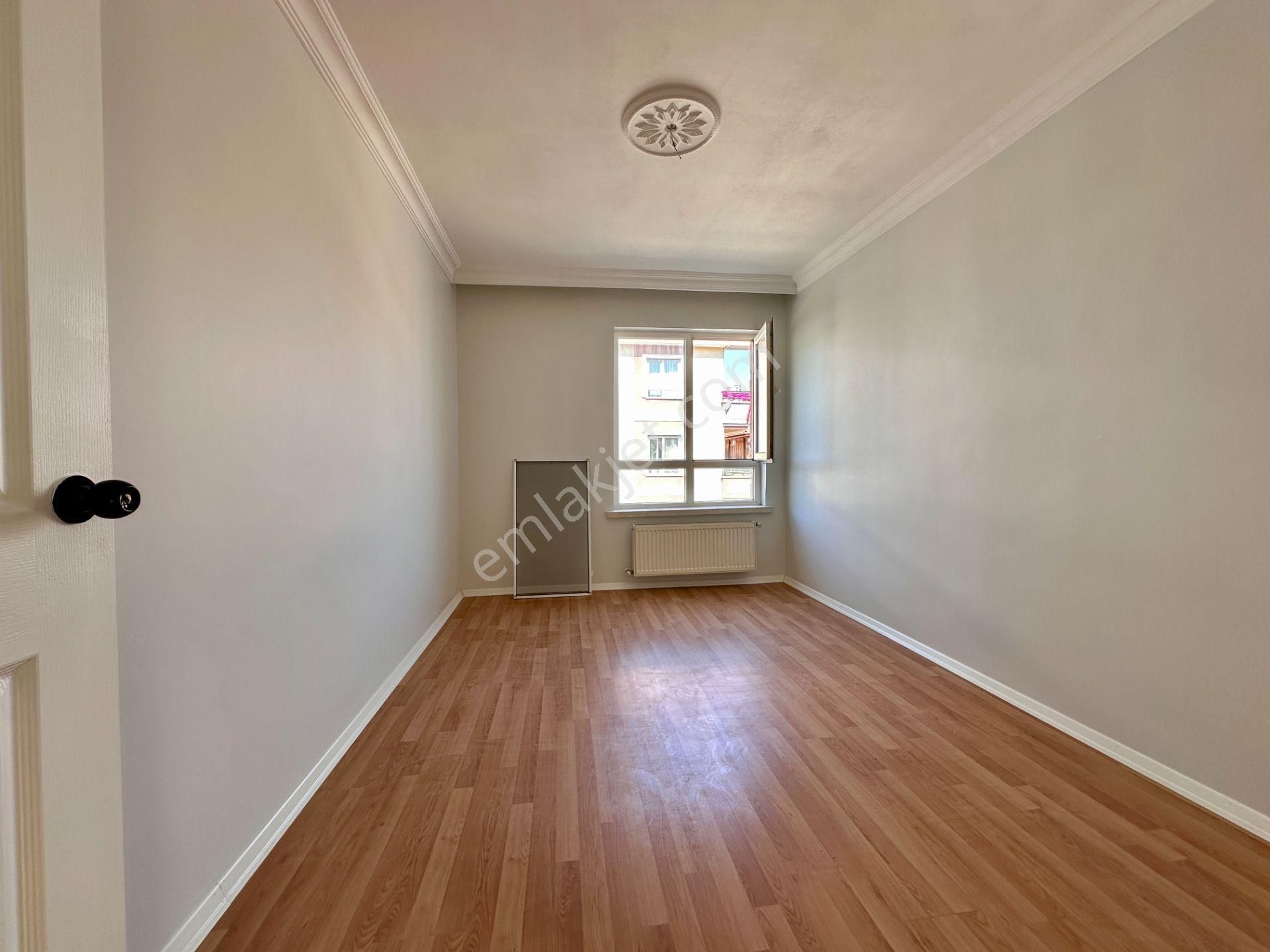 Pursaklar Mehmet Zengin Emlak'tan Protokol Yolu Yakını 2.kat 3+1 Full Yapılı Daire - Görsel 14