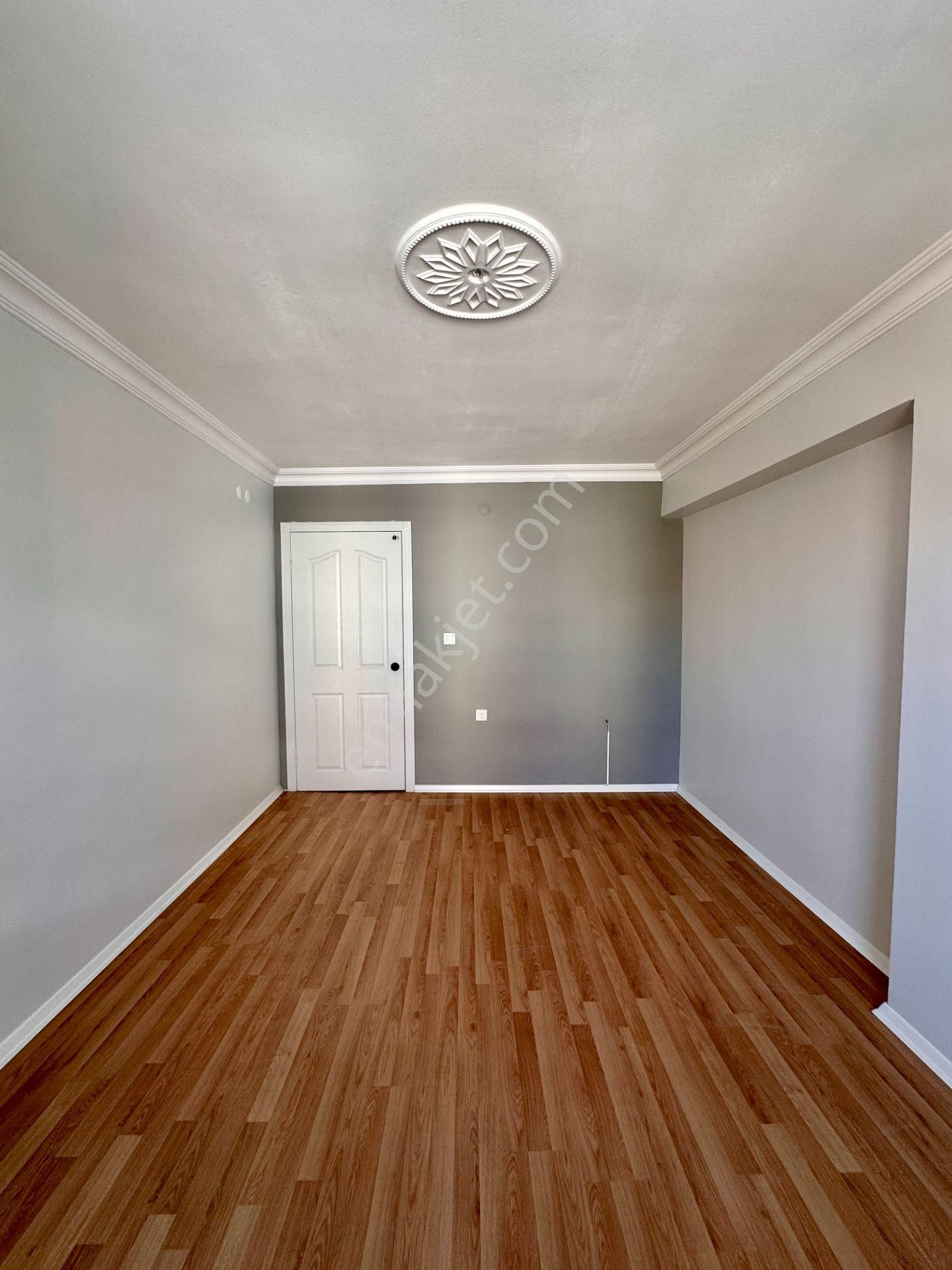 Pursaklar Mehmet Zengin Emlak'tan Protokol Yolu Yakını 2.kat 3+1 Full Yapılı Daire - Görsel 13