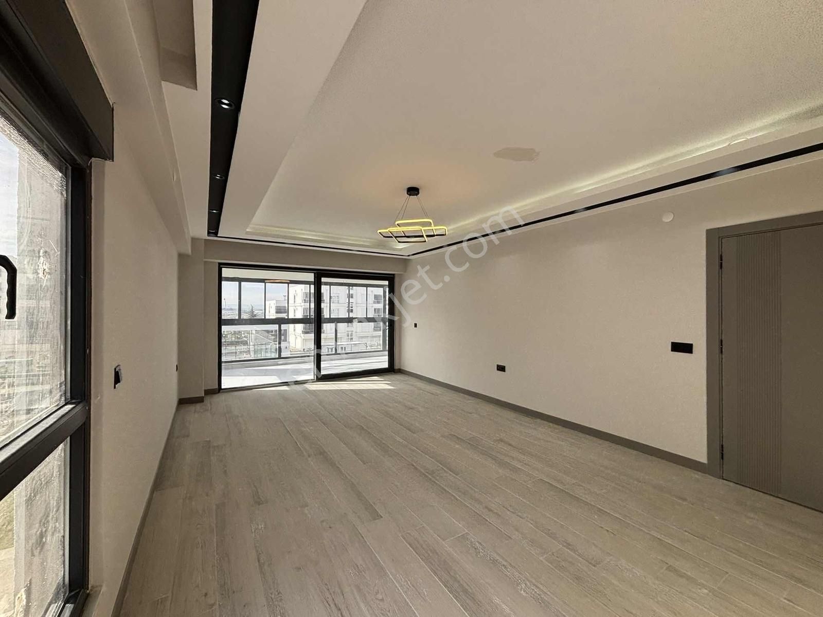 Eker'den Aşağısöğütönü Site İçi Özel Garajlı Lüks 3+1 - Görsel 30