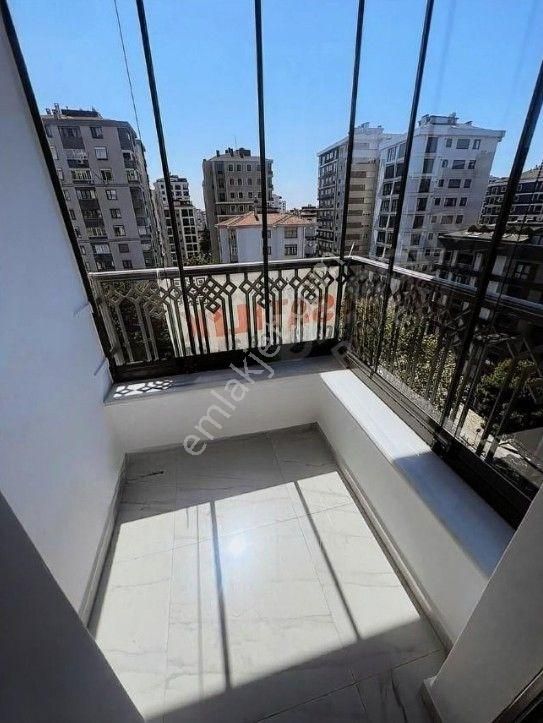 Alternatifsiz Boş.. Balkonlu Bostancı'da Çok Merkezi Sıfır 4+1 Ferah Daire