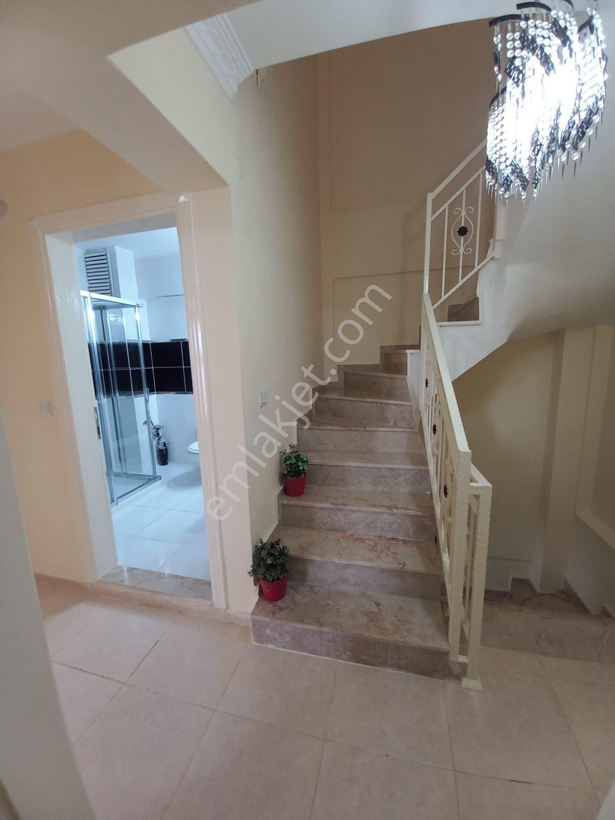 Didim Efeler'de Geniş Ailelere Uygun Villa 5+1 - Görsel 22