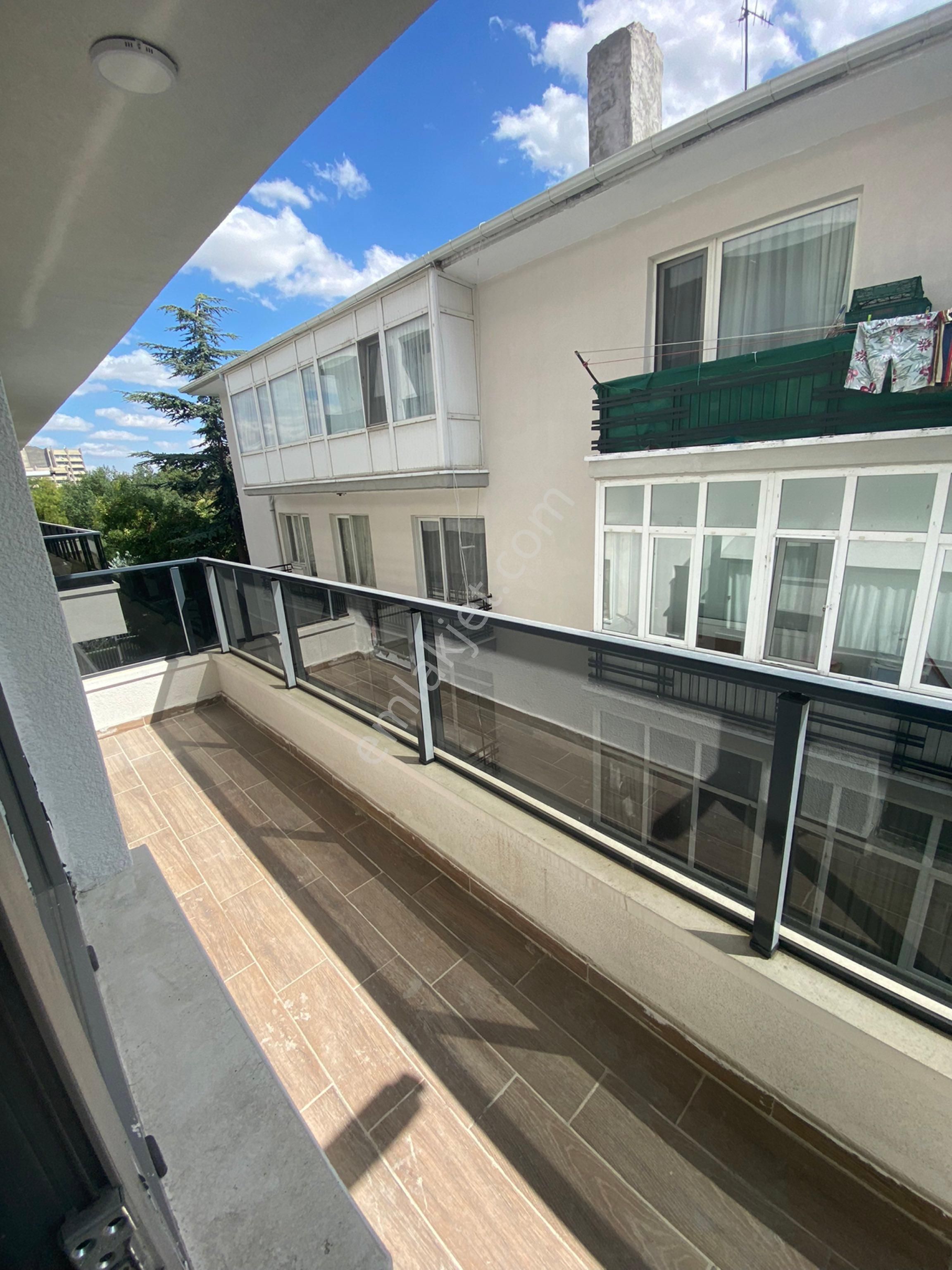 Ayrancı Paris Caddesi Yeni Bina Asansörlü,otoparklı Arakat Satılık 3+1 Daire - Görsel 15