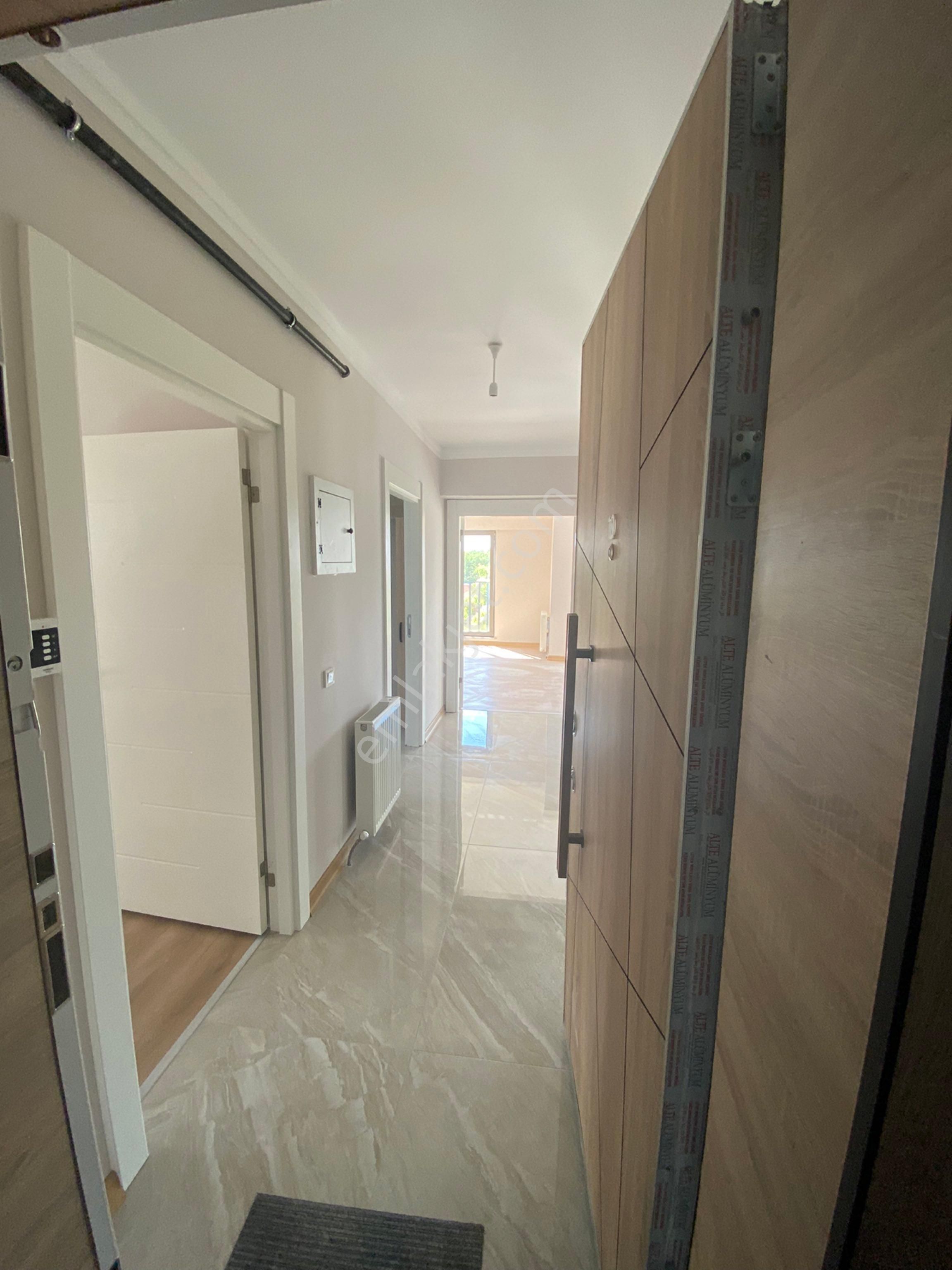 Ayrancı Paris Caddesi Yeni Bina Asansörlü,otoparklı Arakat Satılık 3+1 Daire - Görsel 21