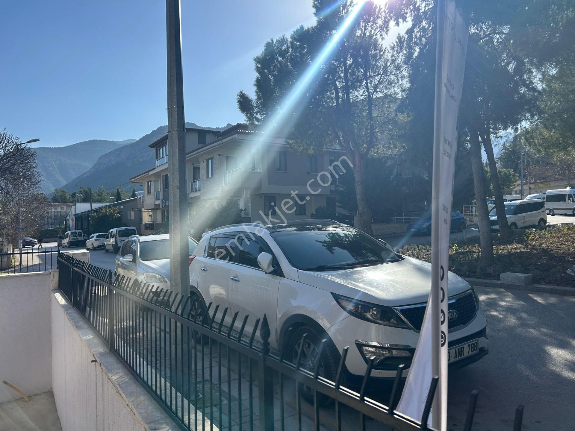 Çamlıkta Muhteşem Konumda Depozitosuz Kiralık İş Yeri/ofis - Görsel 9