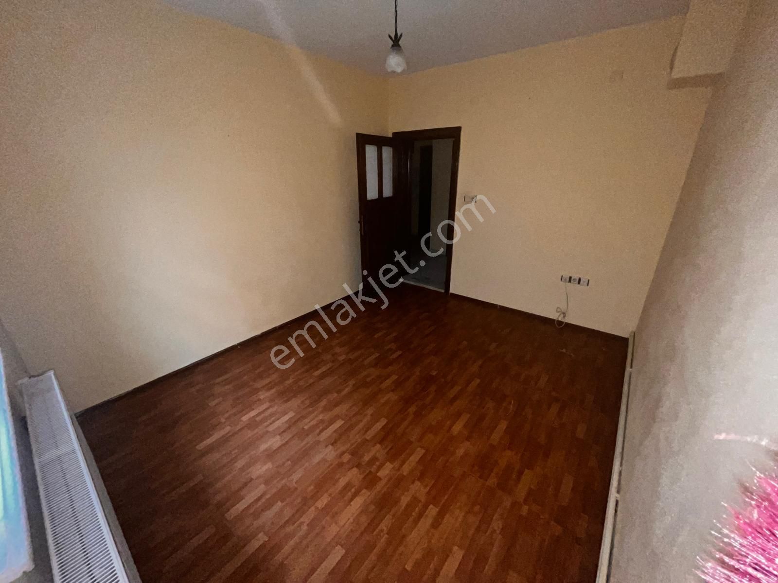 Anadolu Üni Yürüme Mesafesi Geniş Kullanışlı Kiralık 2+1 Sk-1 - Görsel 7