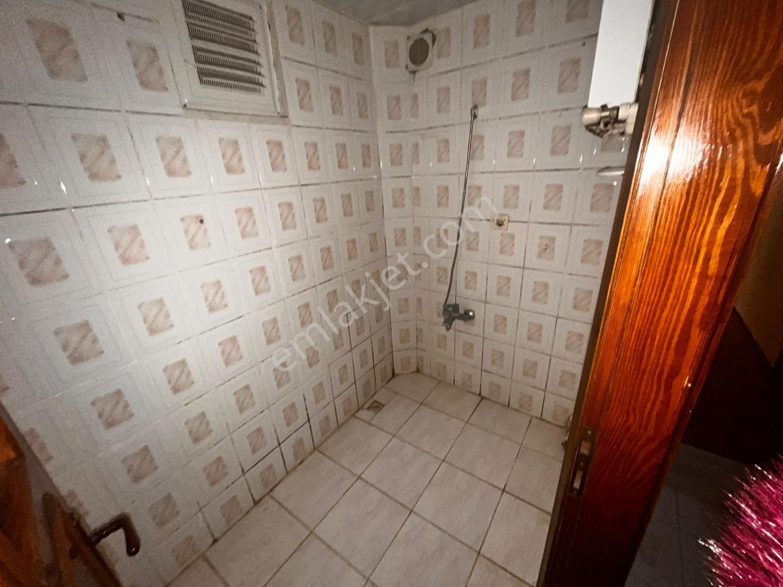 Anadolu Üni Yürüme Mesafesi Geniş Kullanışlı Kiralık 2+1 Sk-1 - Görsel 6