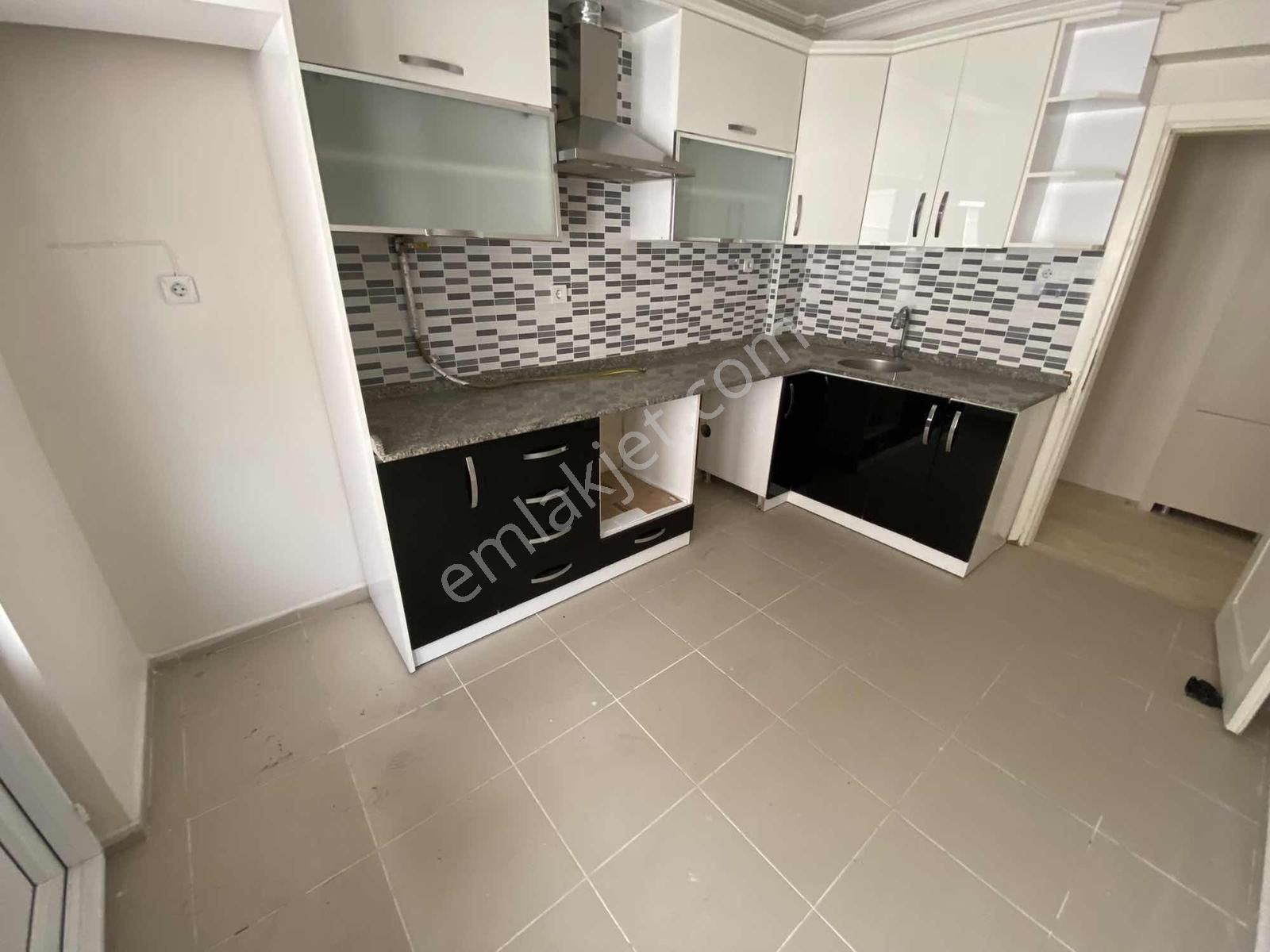 Nova Grup'tan Avukatlar Caddesi Üzeri Geniş 3+1 Kiralık Daire - Görsel 9
