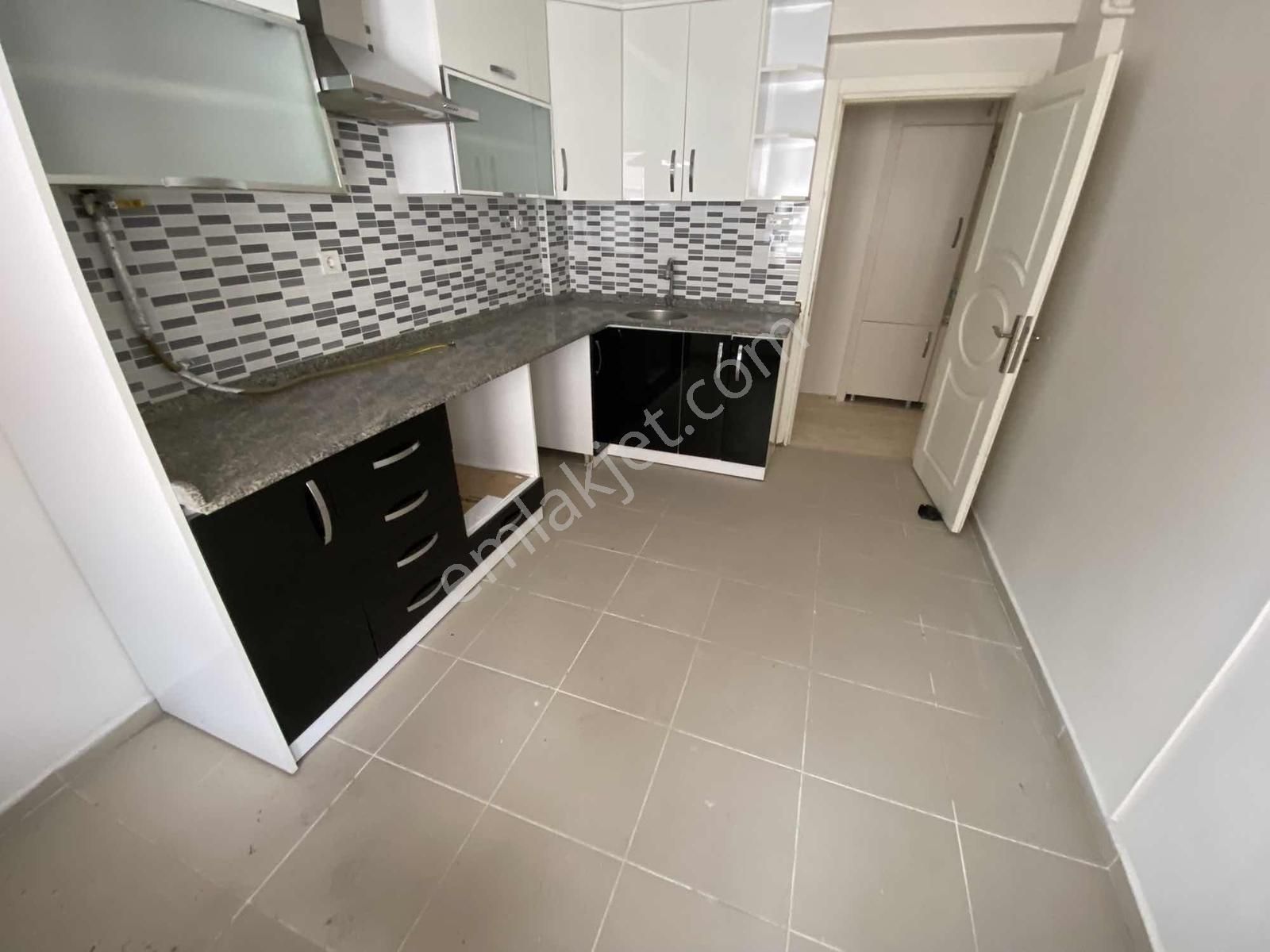 Nova Grup'tan Avukatlar Caddesi Üzeri Geniş 3+1 Kiralık Daire - Görsel 10