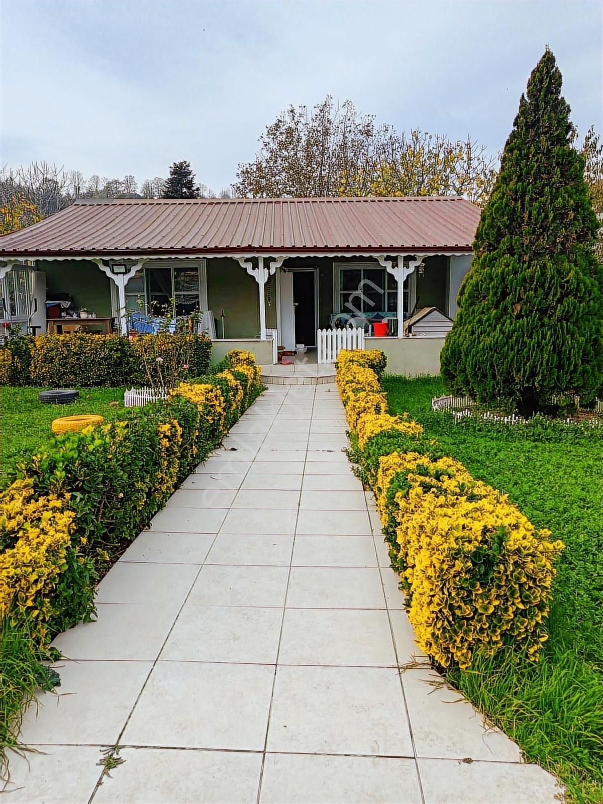 Sakarya Arifiye Mah. 2+1 Tam Müstakil Ev