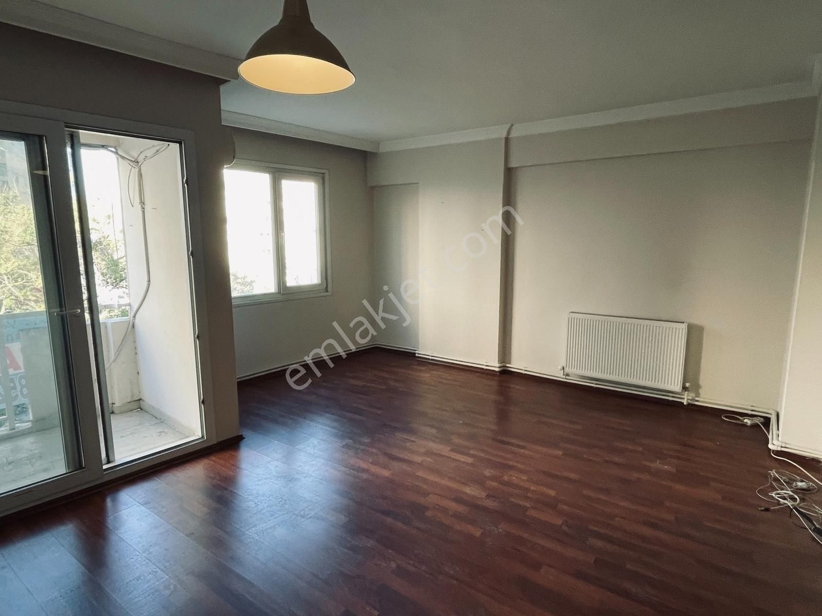 Bornova Küçükpark Meydanda Çift Cephe Bakımlı 3+1 Kiralık Daire - Görsel 20