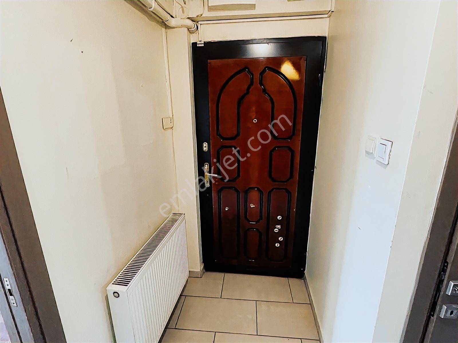 Bornova Küçükpark Meydanda Çift Cephe Bakımlı 3+1 Kiralık Daire - Görsel 12