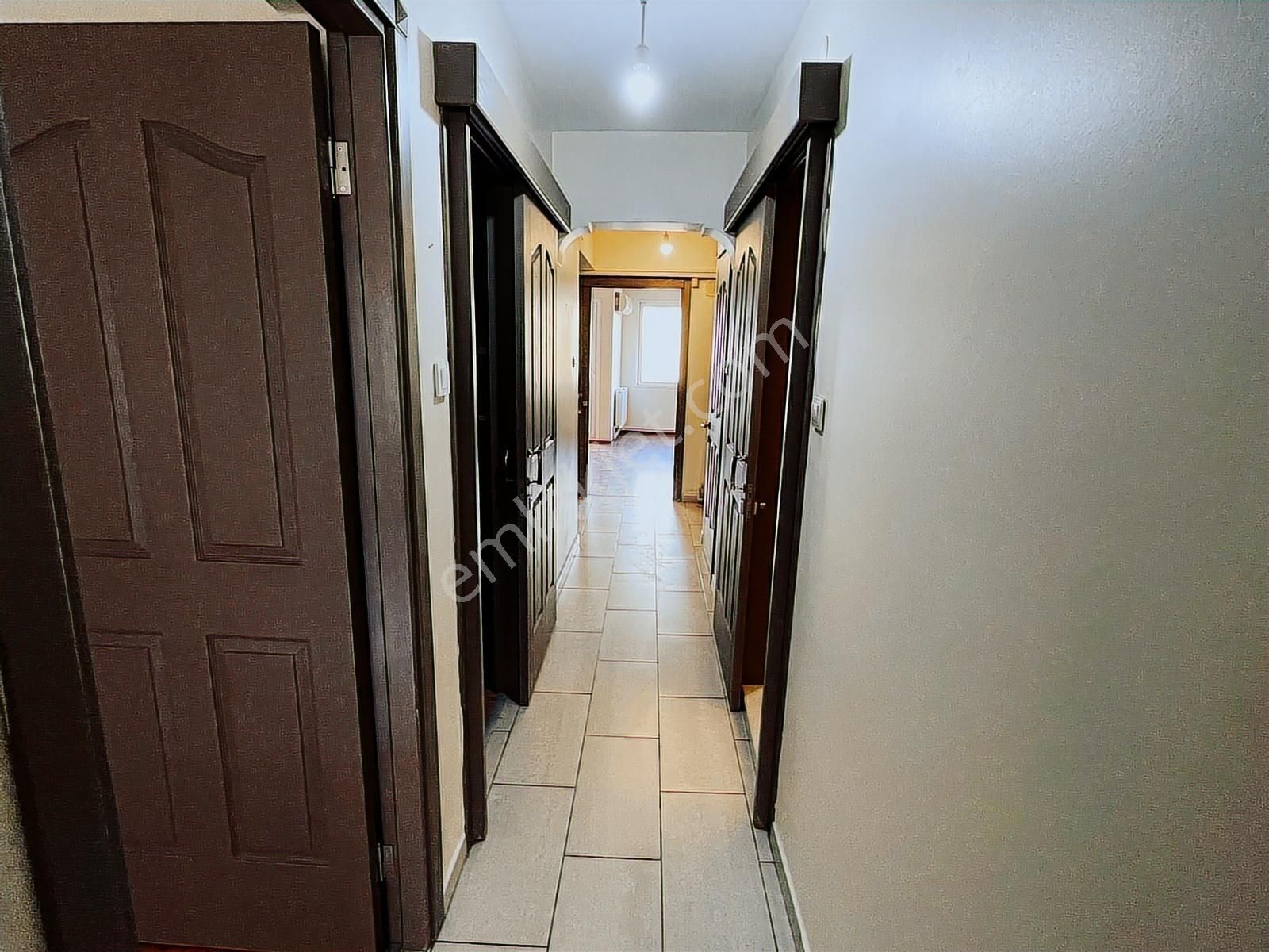 Bornova Küçükpark Meydanda Çift Cephe Bakımlı 3+1 Kiralık Daire - Görsel 9