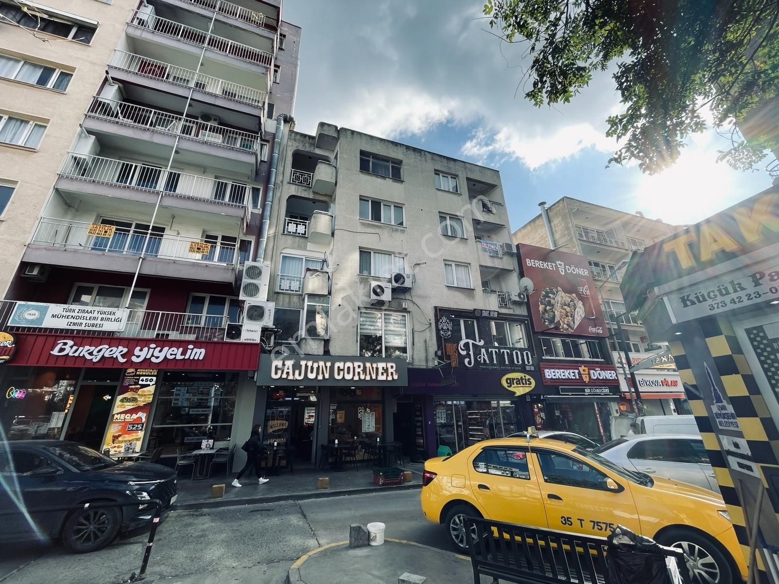 Bornova Küçükpark Meydanda Çift Cephe Bakımlı 3+1 Kiralık Daire - Görsel 14