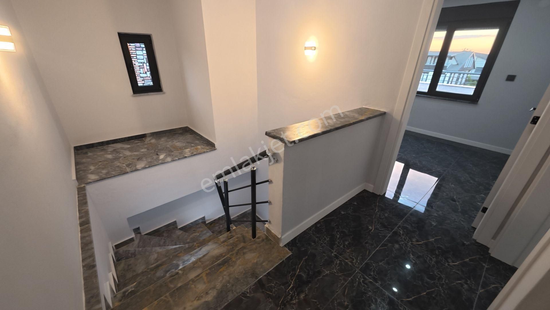 Sakarya Kocaalide Müstakil Havuz Ve Bahçe Kullanımlı Villa!!! - Görsel 23