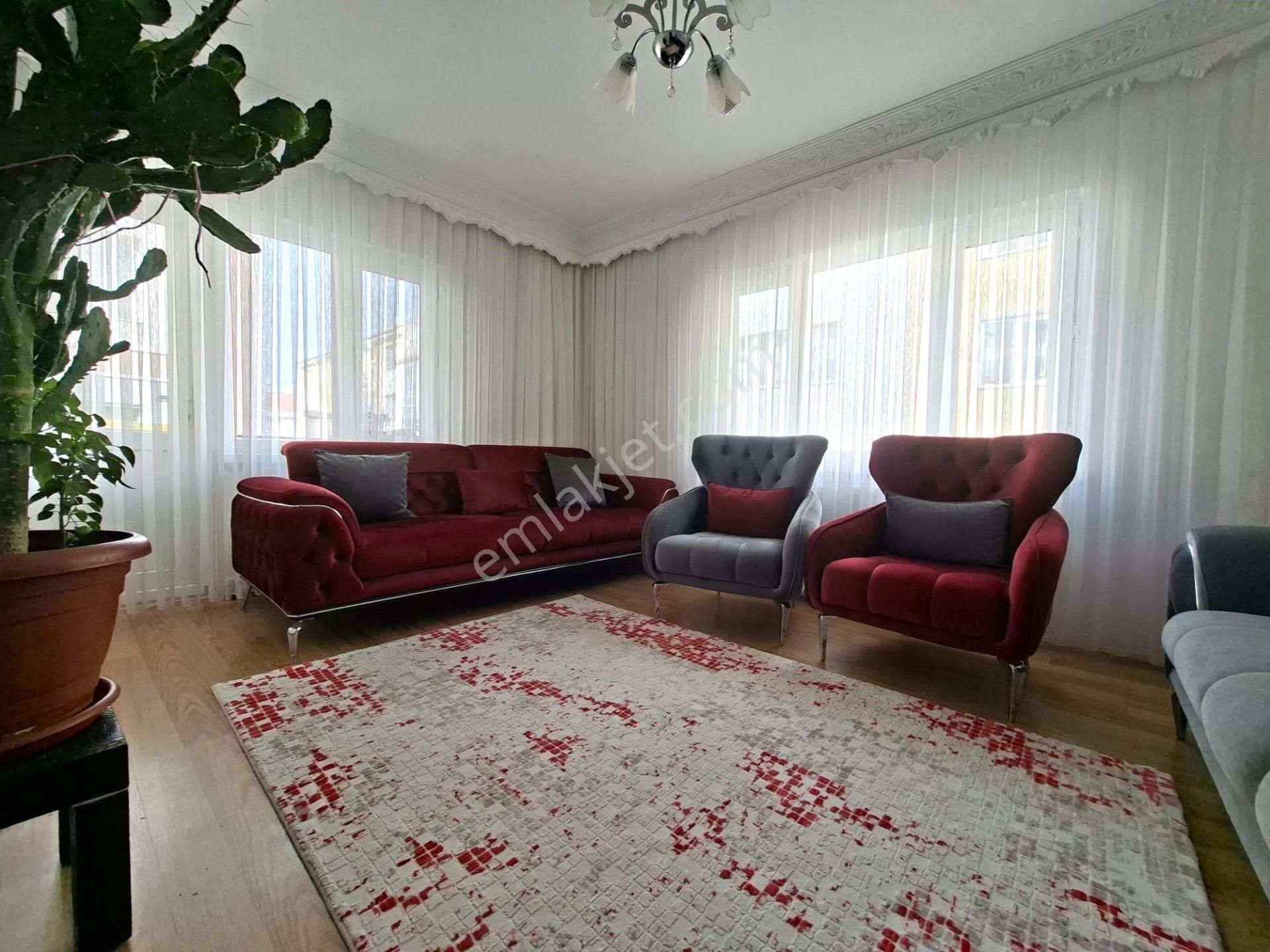 Recep Ümit Emlak'tan Ömerağa Mahallesinde Turgut Reis Caddesi Yakınında Ara Kat Satılık 2+1 Daire - Görsel 3