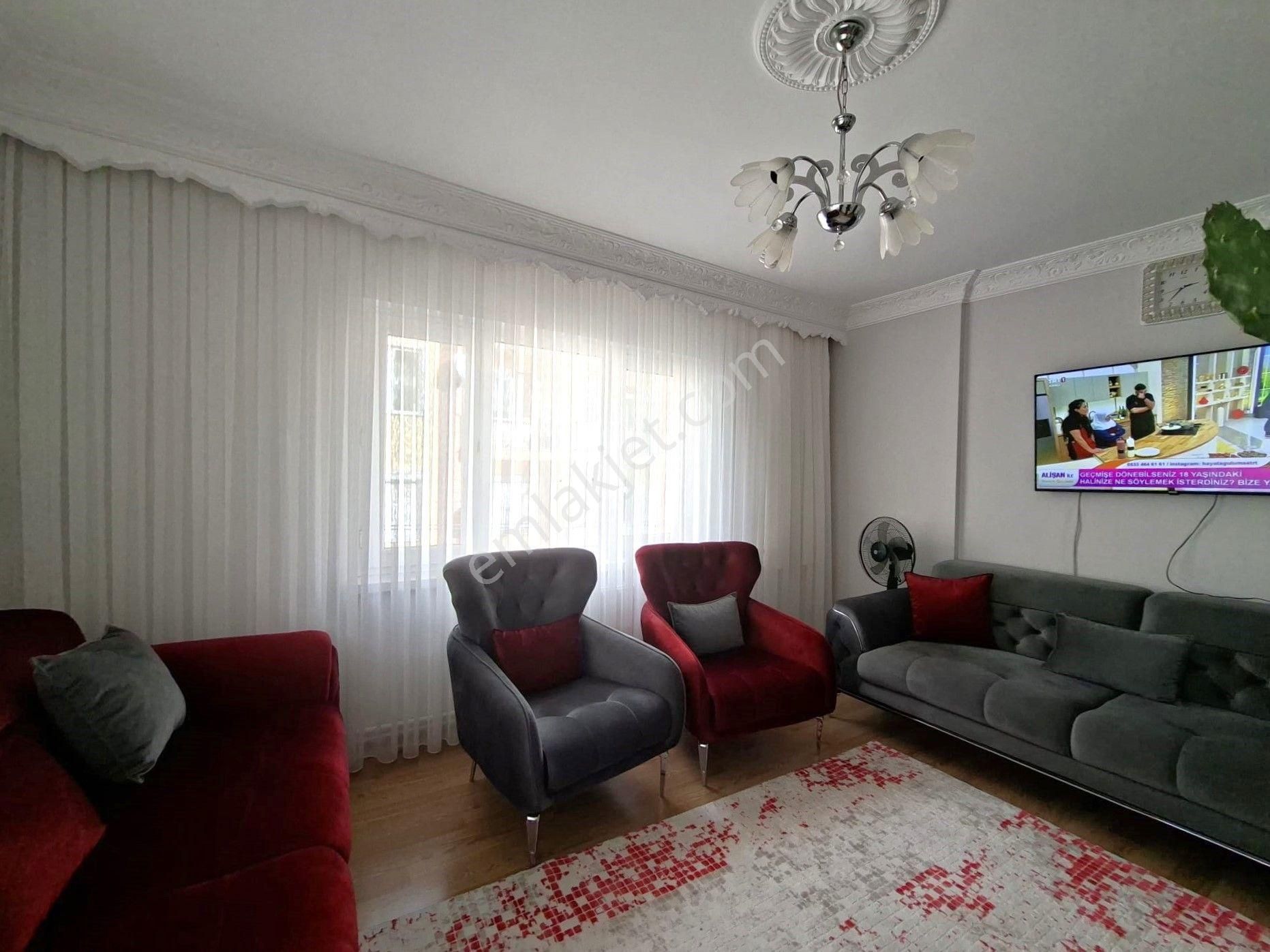 Recep Ümit Emlak'tan Ömerağa Mahallesinde Turgut Reis Caddesi Yakınında Ara Kat Satılık 2+1 Daire - Görsel 2