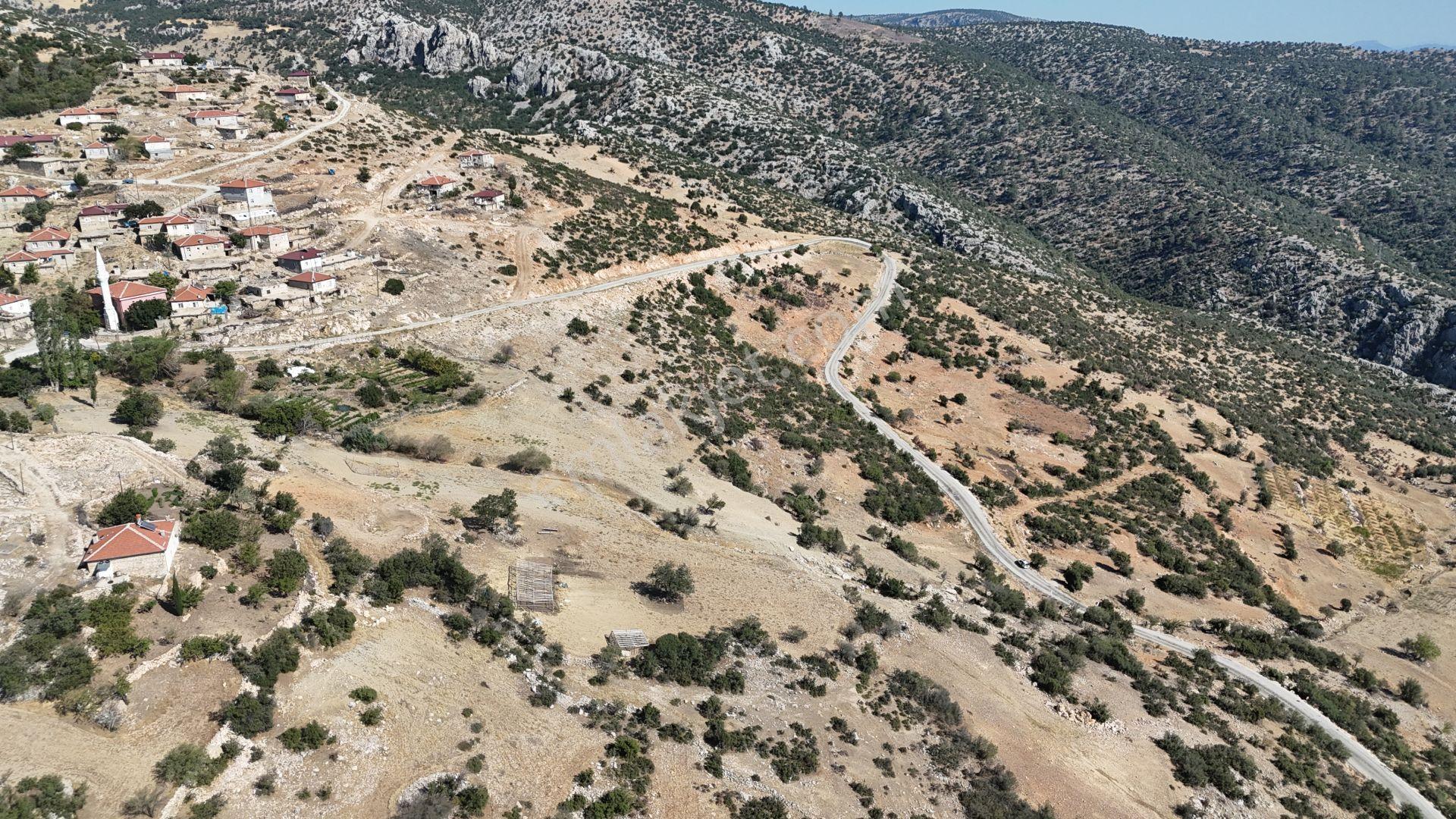 Karaman / Merkez / Özdemir Mahallesinde 6.976 M² Müstakil Tapulu Tarla - Görsel 2