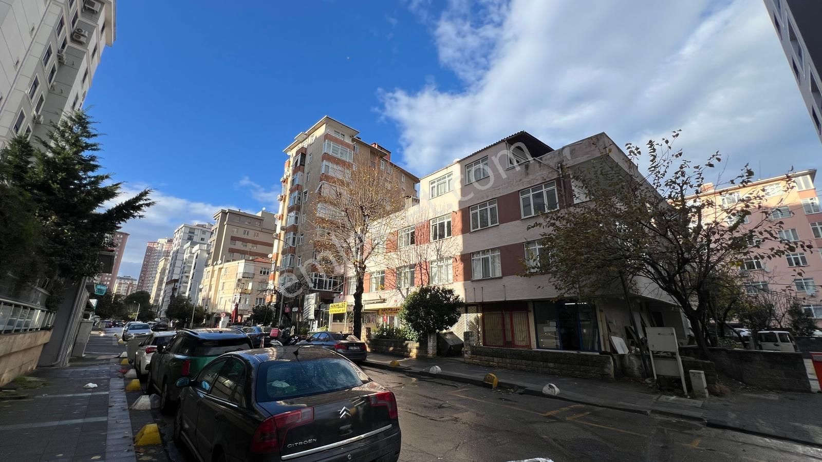 Kozyatağı'nda Kozzy Avm'nin Yanı Başında Kiralık 2+1 Daire - Görsel 4