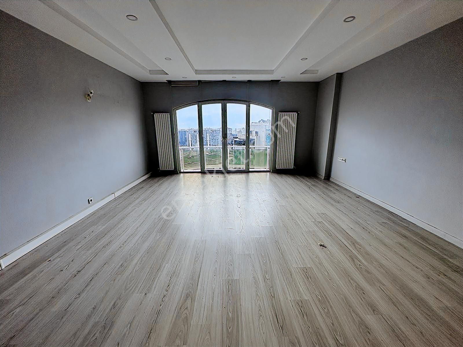 Esenyurt Cumhuriyet Rayana Res. 230m2 Satılık 4+1 Daire