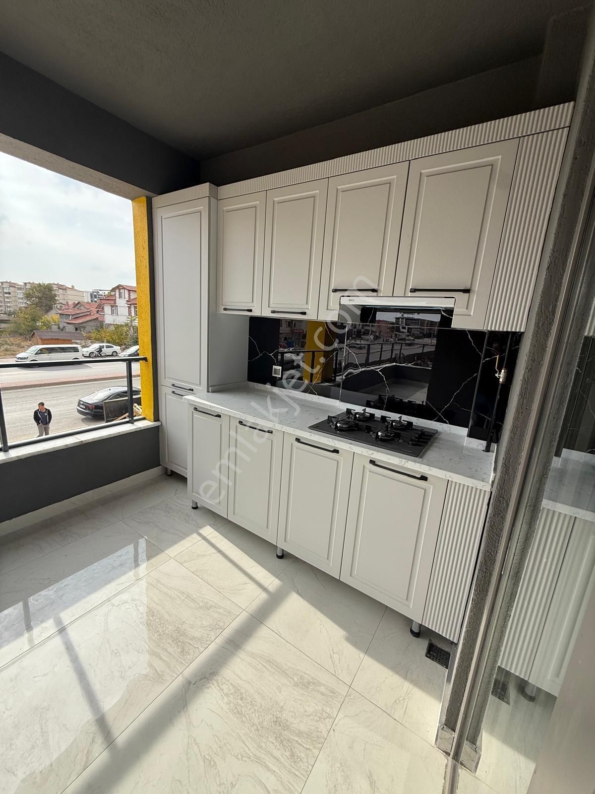 Alparslan Türkeş Cd Larmina Garden Sitesi 2+1 Ara Kat Lüks Yaşam - Görsel 11