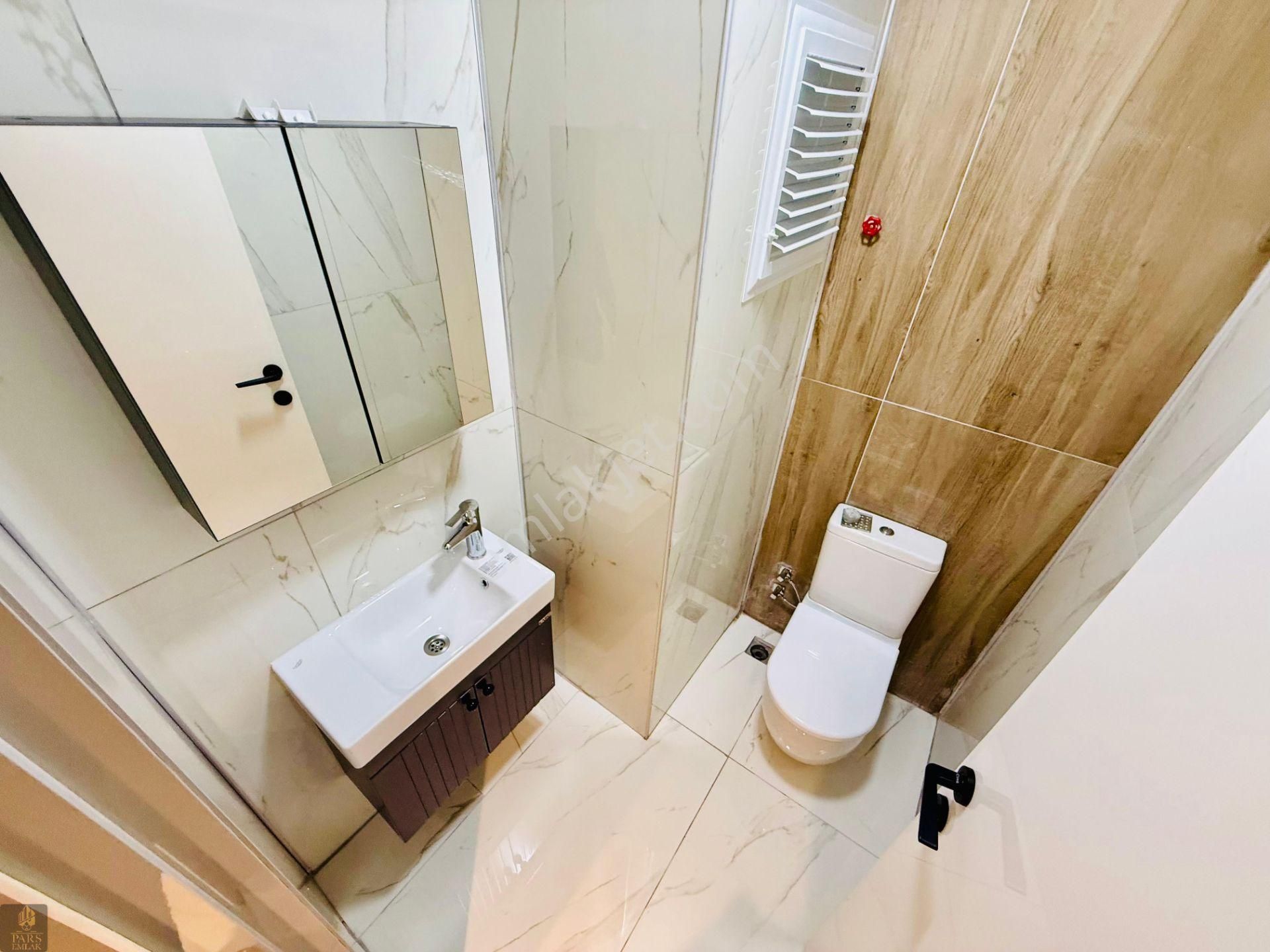 Parstan İkizçayda Park Cepheli Modern Tasarımlı Geniş 2+1 Daire - Görsel 15