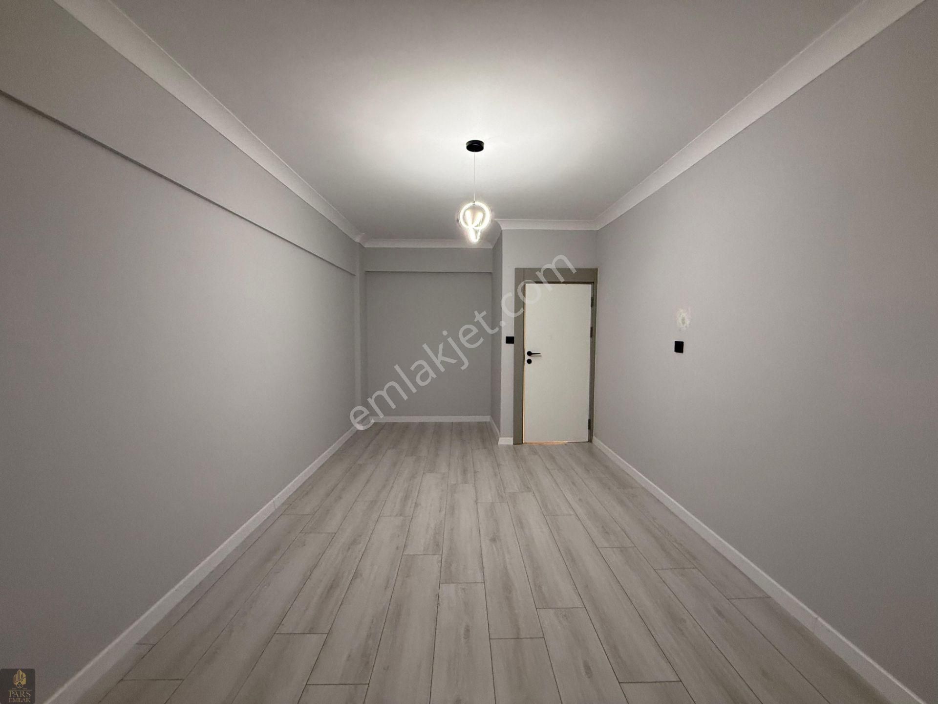 Parstan İkizçayda Park Cepheli Modern Tasarımlı Geniş 2+1 Daire - Görsel 31