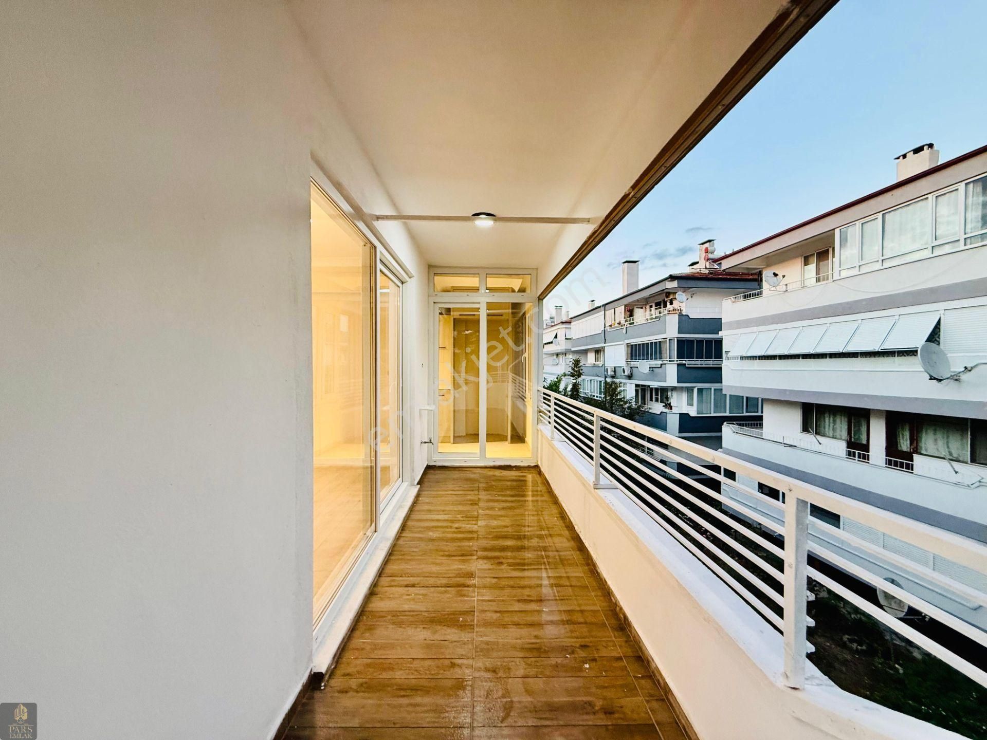 Parstan İkizçayda Park Cepheli Modern Tasarımlı Geniş 2+1 Daire - Görsel 28