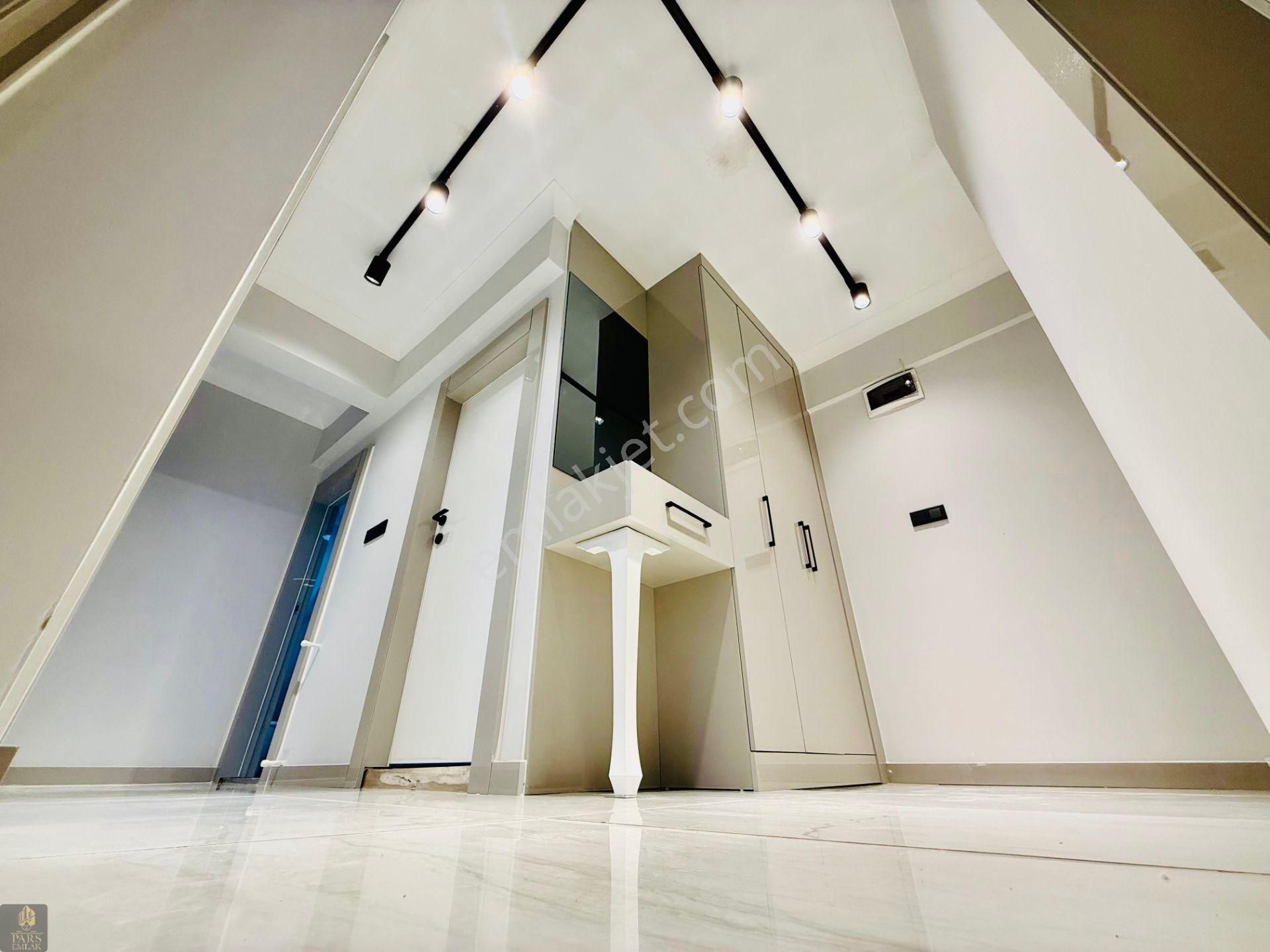 Parstan İkizçayda Park Cepheli Modern Tasarımlı Geniş 2+1 Daire - Görsel 25