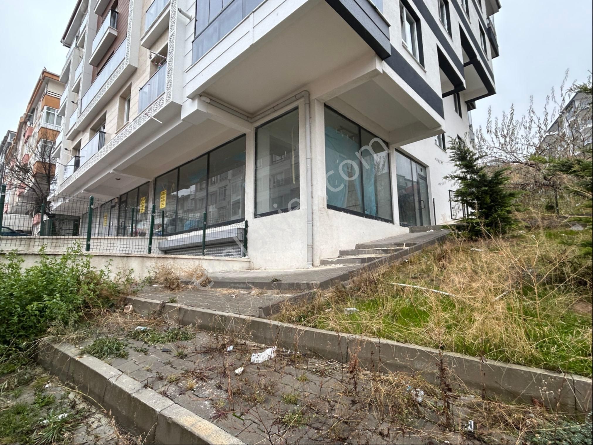 Keçiörende Okul Yanı 200 M2 Satılık Dükkan - Görsel 3