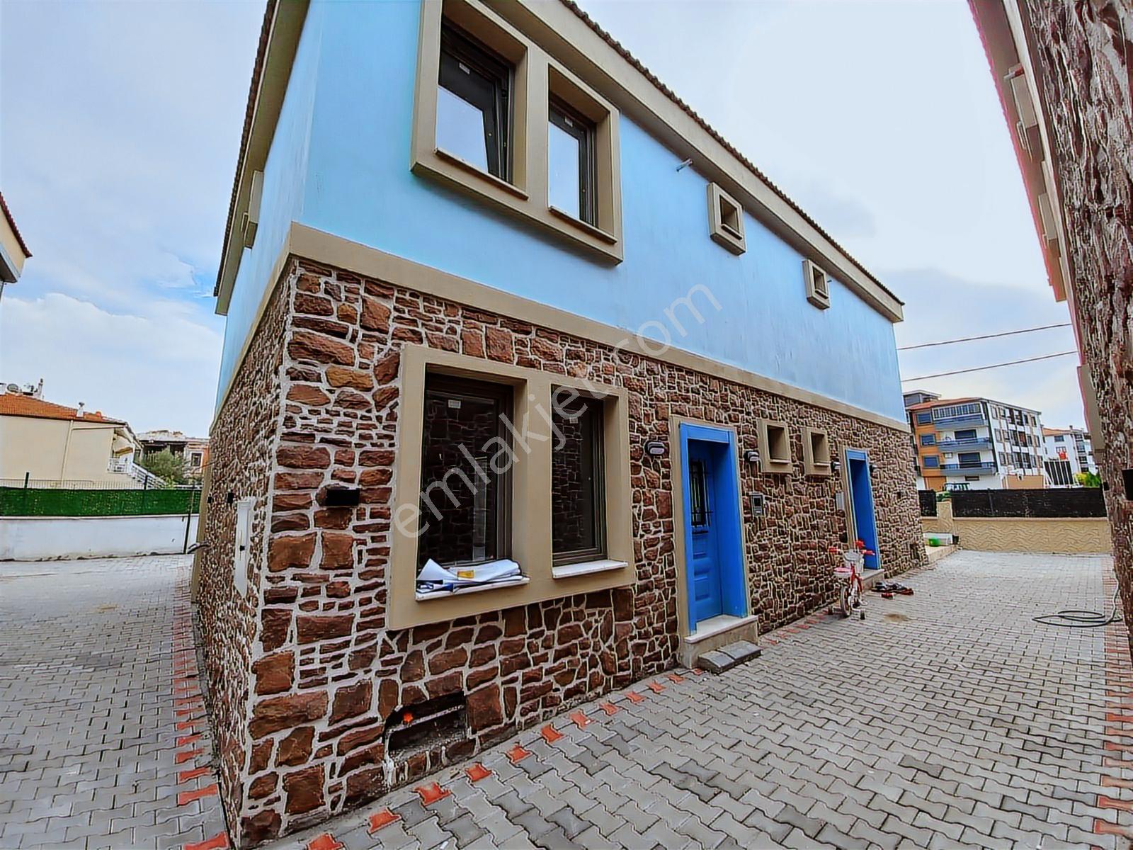 Altınova Merkezde Lüks Satılık Villa - Görsel 12