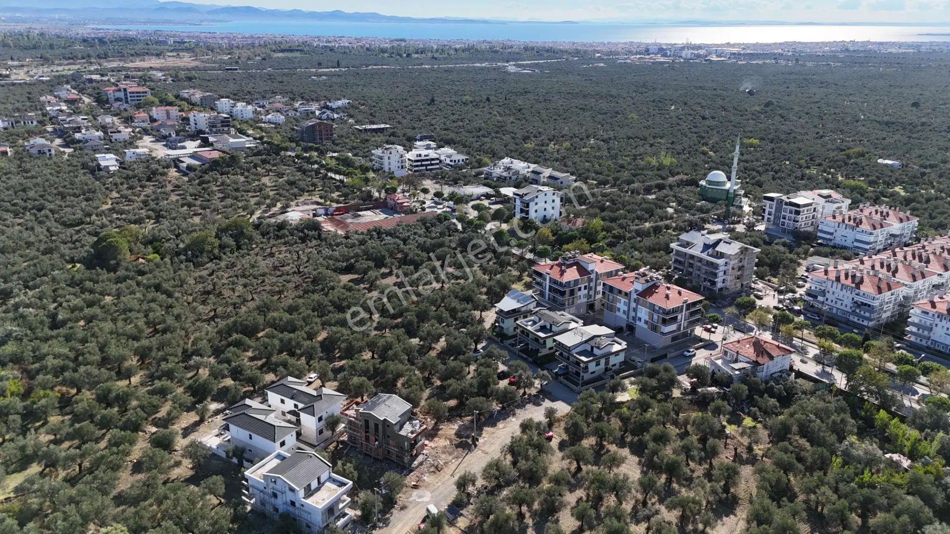 Parstan Zeytinlide 410 Metrekare %30 İmarlı Satılık Arsa