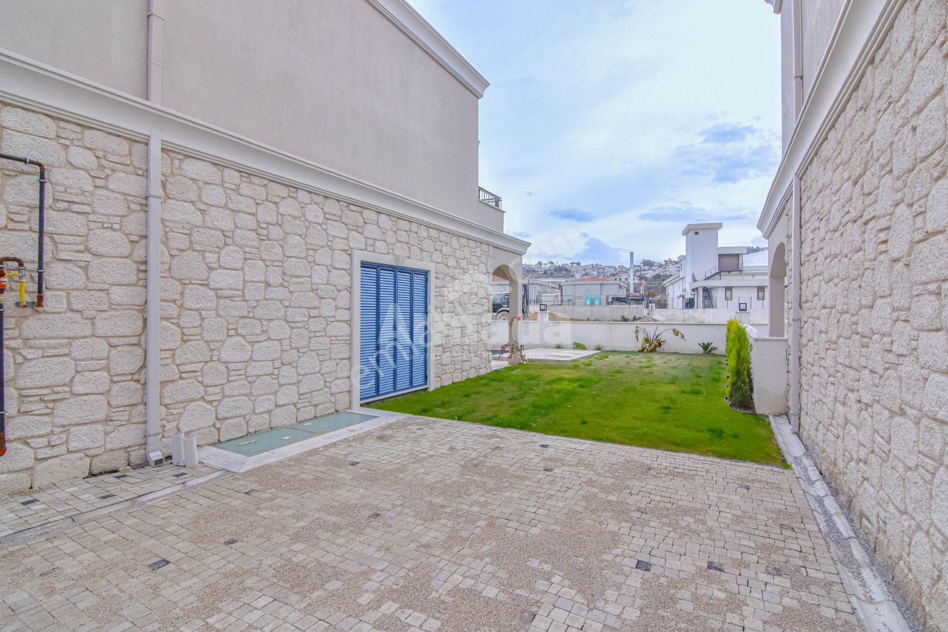 Kuşadası Karaova'da Tek Müstakil Özel Havuzlu Lüks Villa - Görsel 32