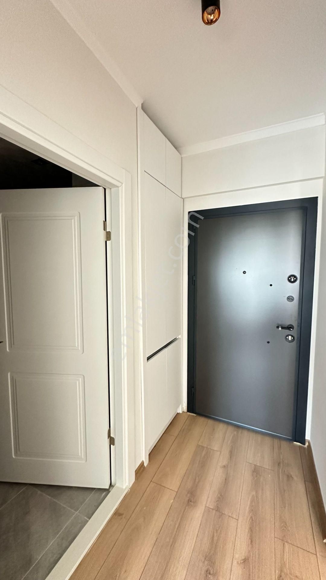 Barbaros Mahallesi Adliye Karşısında Full Eşyalı 1+1 - Görsel 3